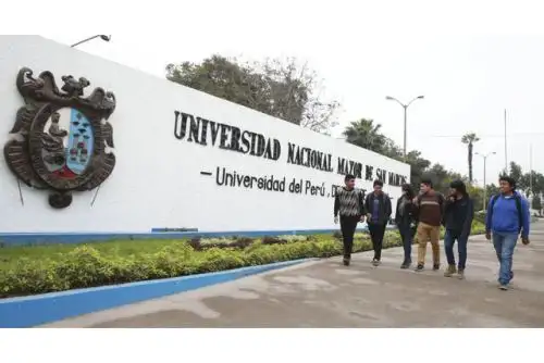 La actividad también la promueve el Tercio Mayoría de la Asamblea Universitaria de la UNMSM, a fin de crear un espacio pionero para desarrollar y consolidar la formación a representantes estudiantiles de todo el país. ANDINA/ UNMSM