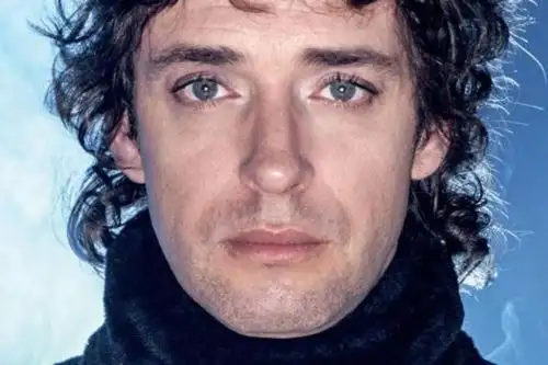 Gustavo Cerati. INTERNET/Medios