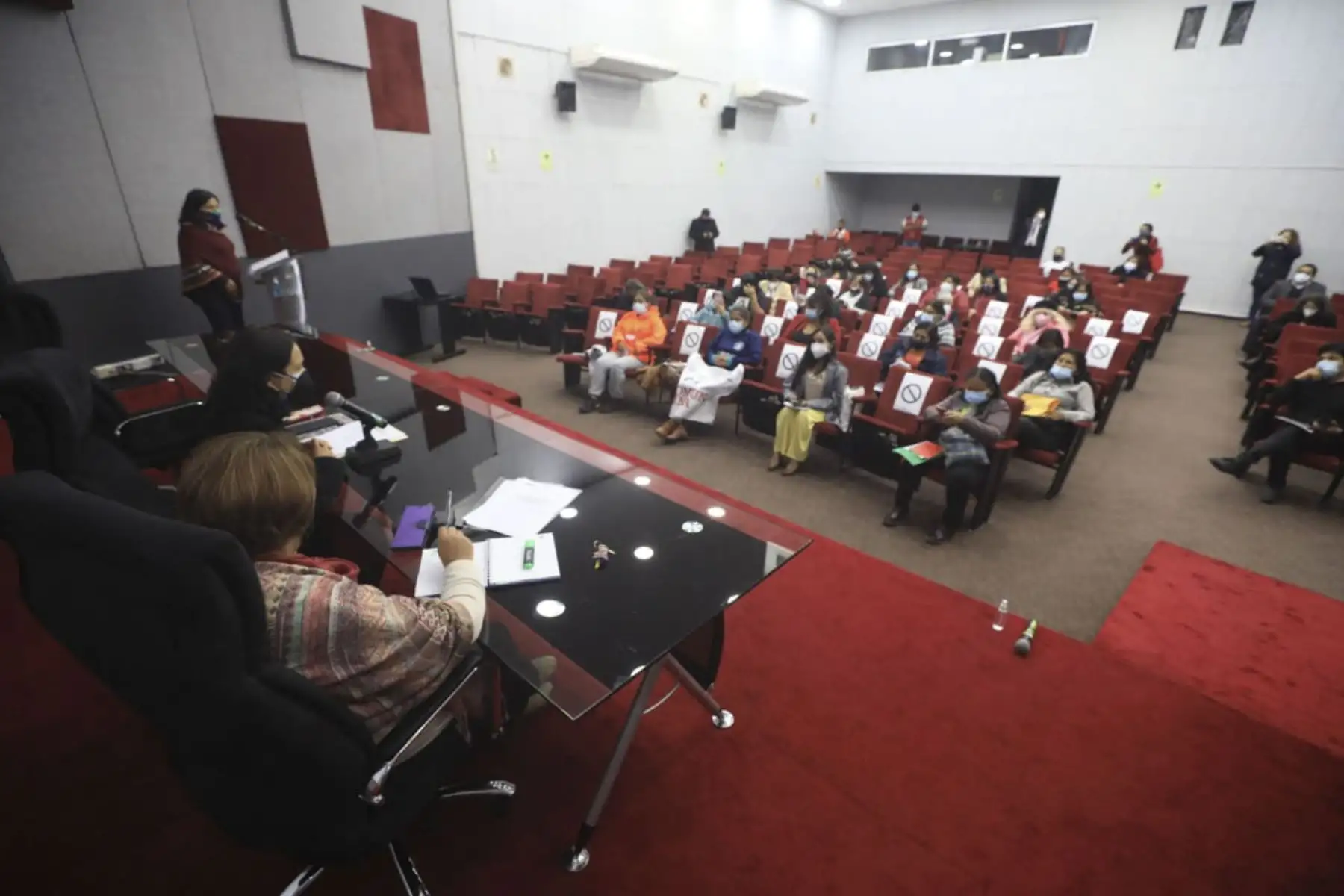 Ministra de la Mujer, Anahí Durand, participó del encuentro “Dialogando entre nosotras” junto con representantes de organizaciones de mujeres. Se promoverá este tipo de actividades de manera descentralizada y constante con mujeres de todas las regiones. Foto: ANDINA/MIMP