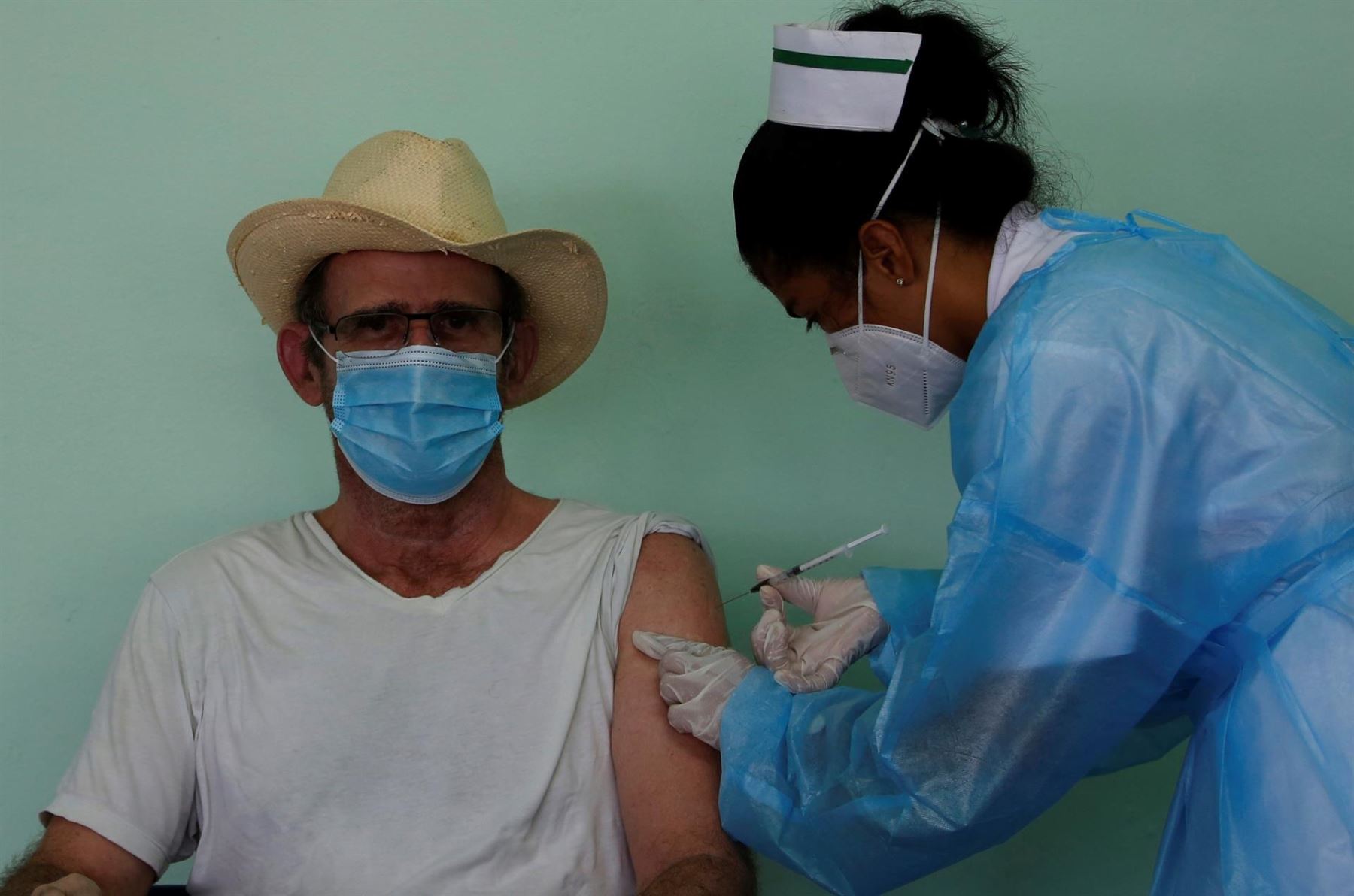 Panamá estudia la opción de una tercera dosis de vacuna anticovid-19.