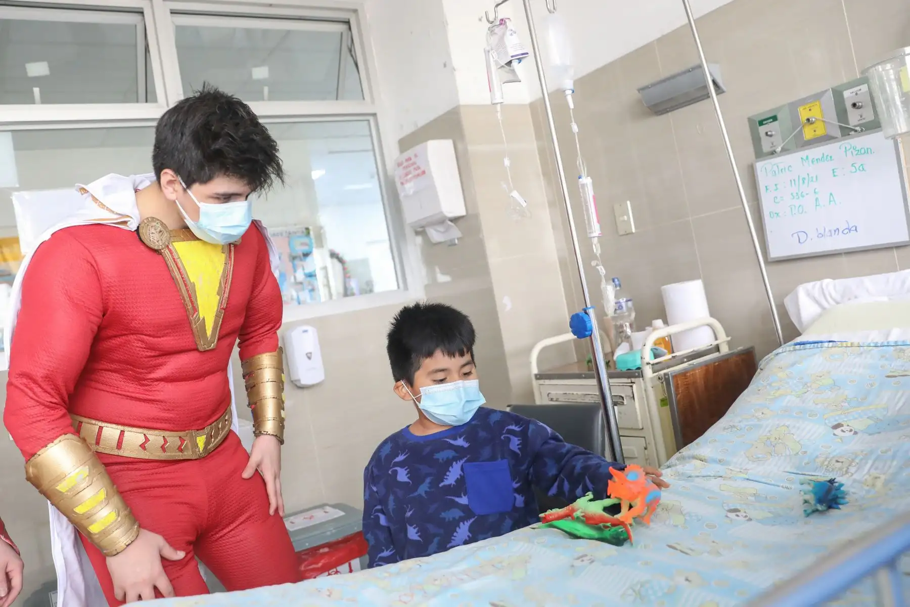 Issac, de tres años, ingresó a los cinco días de nacido con poco más de un kilo de peso debido a que nació prematuro, siendo diagnosticado con atresia de esófago con fístula traqueo esofágica.
Foto: ANDINA/Andrés Valle