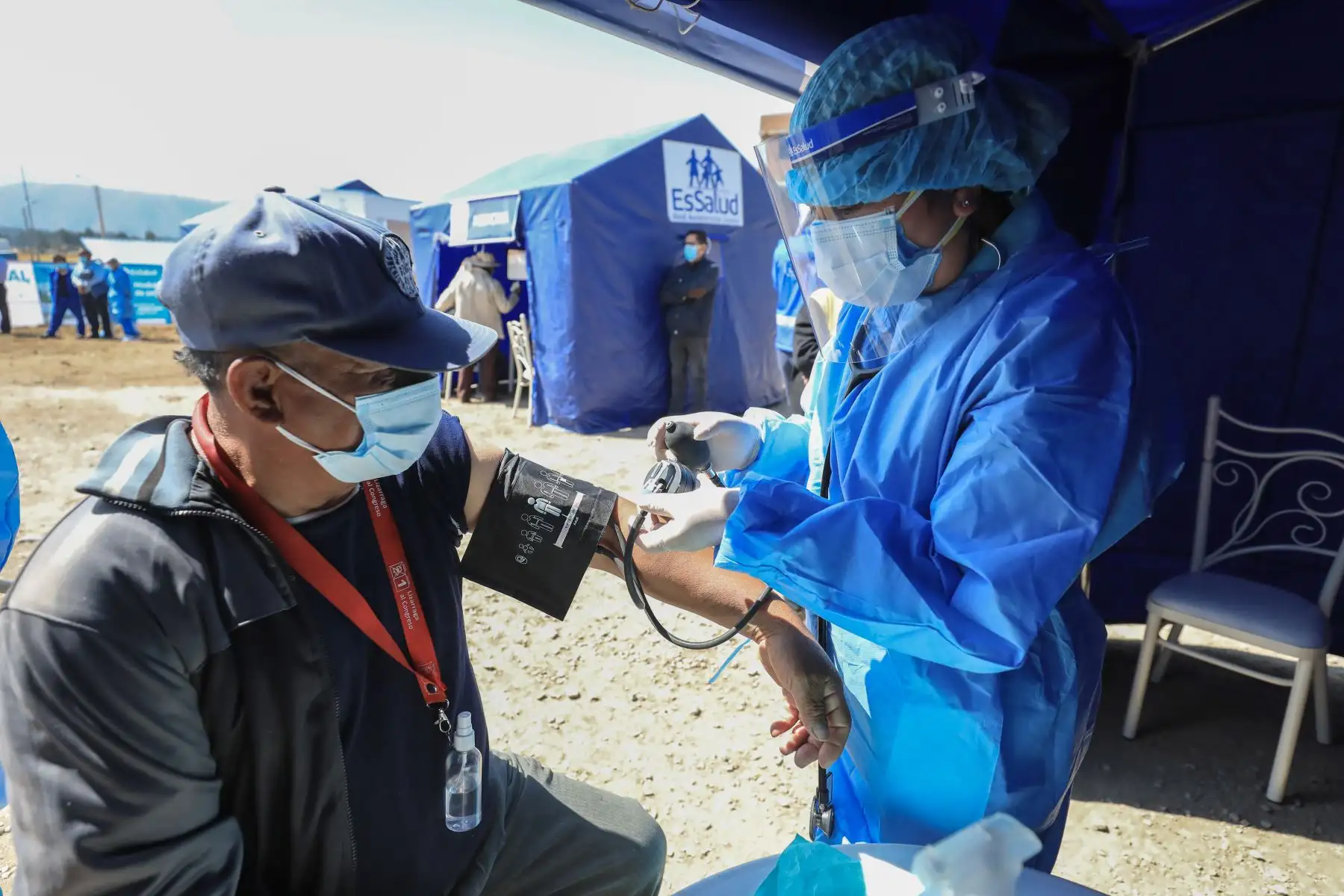 Presidente de EsSalud Dr. Mario Carhuapomal viajó a la región Junín para supervisar los avances en construcción del Hospital Bicentenario de Jauja, 1 de los 13 hospitales modulares que proyectan  inaugurar. Foto: ANDINA/Essalud