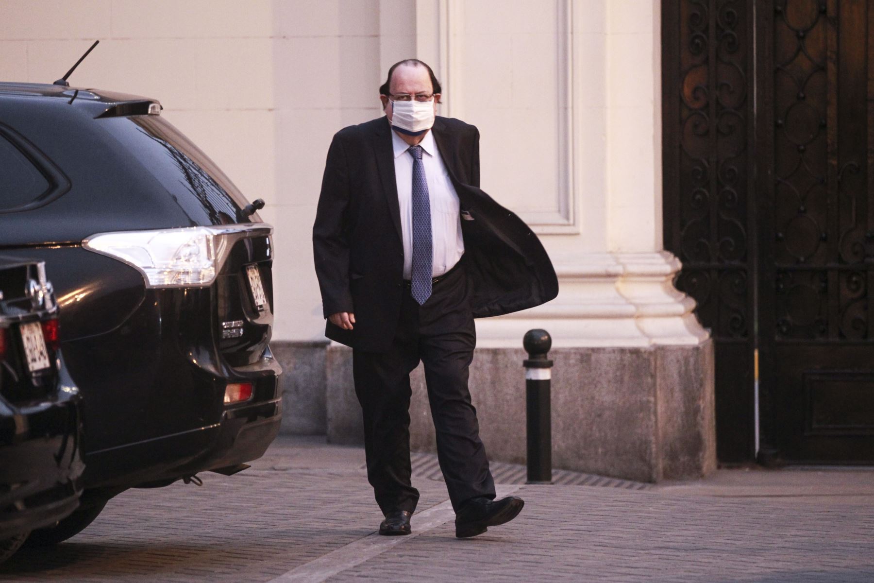 El titular del BCR, Julio Velarde, a su salida del Palacio de Gobierno. Foto: ANDINA/difusión.