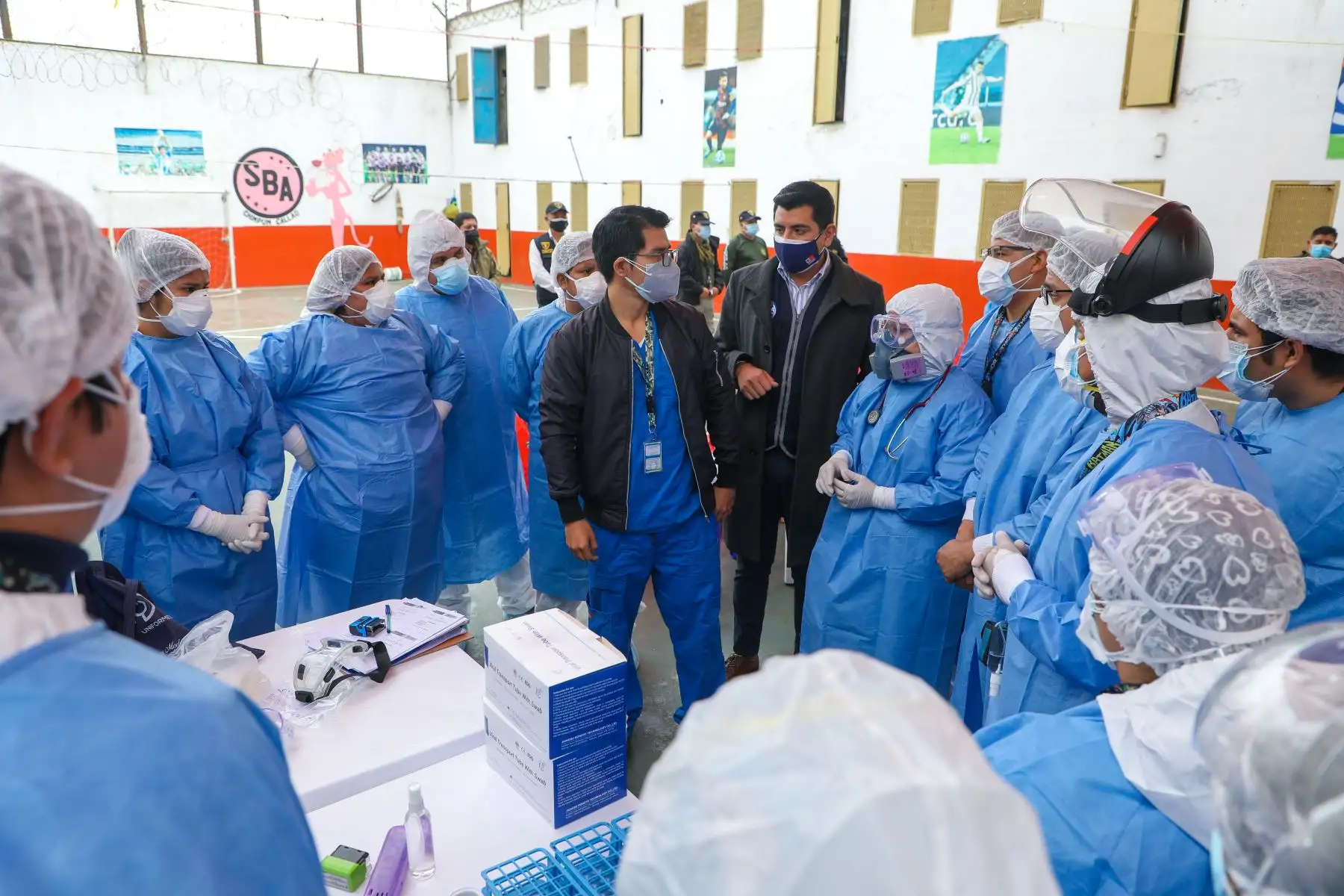 Instituto Nacional Penitenciario de Ancón I realizó tamizaje para descarte de Covid-19 a internos y personal del establecimiento, reforzando las medidas sanitarias en los penales INPE. Foto: INPE