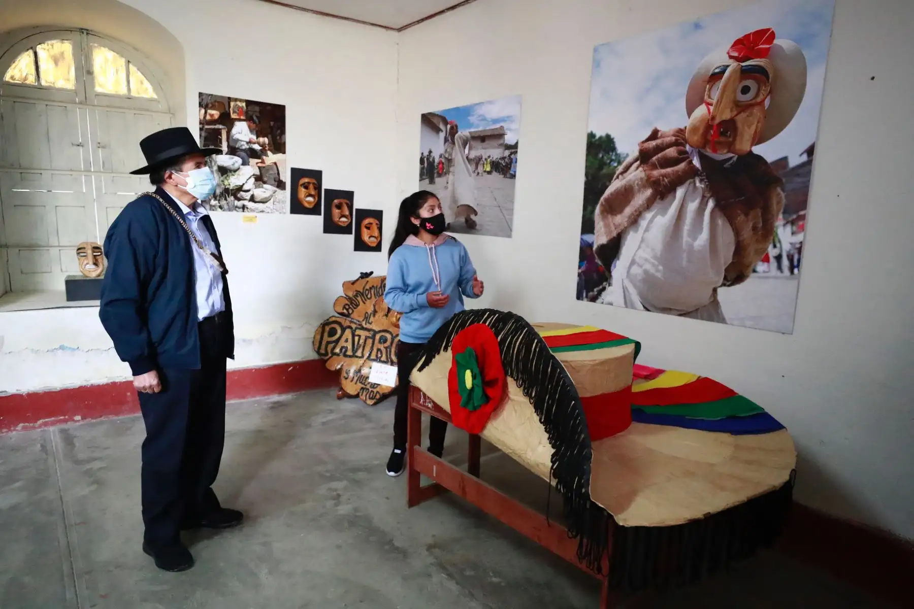 El ministro de Cultura, Ciro Gálvez, recorrió el museo regional “El Huacón Milenario”, espacio dedicado a la danza de la Huaconada, que fue declarada como Patrimonio Cultural de la Humanidad por la UNESCO el año 2010 en Jauja, región Junín.

Foto:ANDINA/Ministerio de Cultura