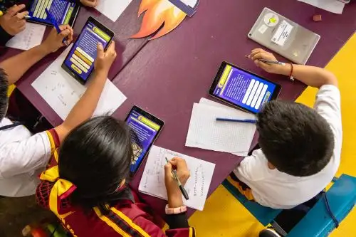 Oráculo Matemágico es una aplicación educativa gratuita desarrollada bajo la metodología de la gamificación.