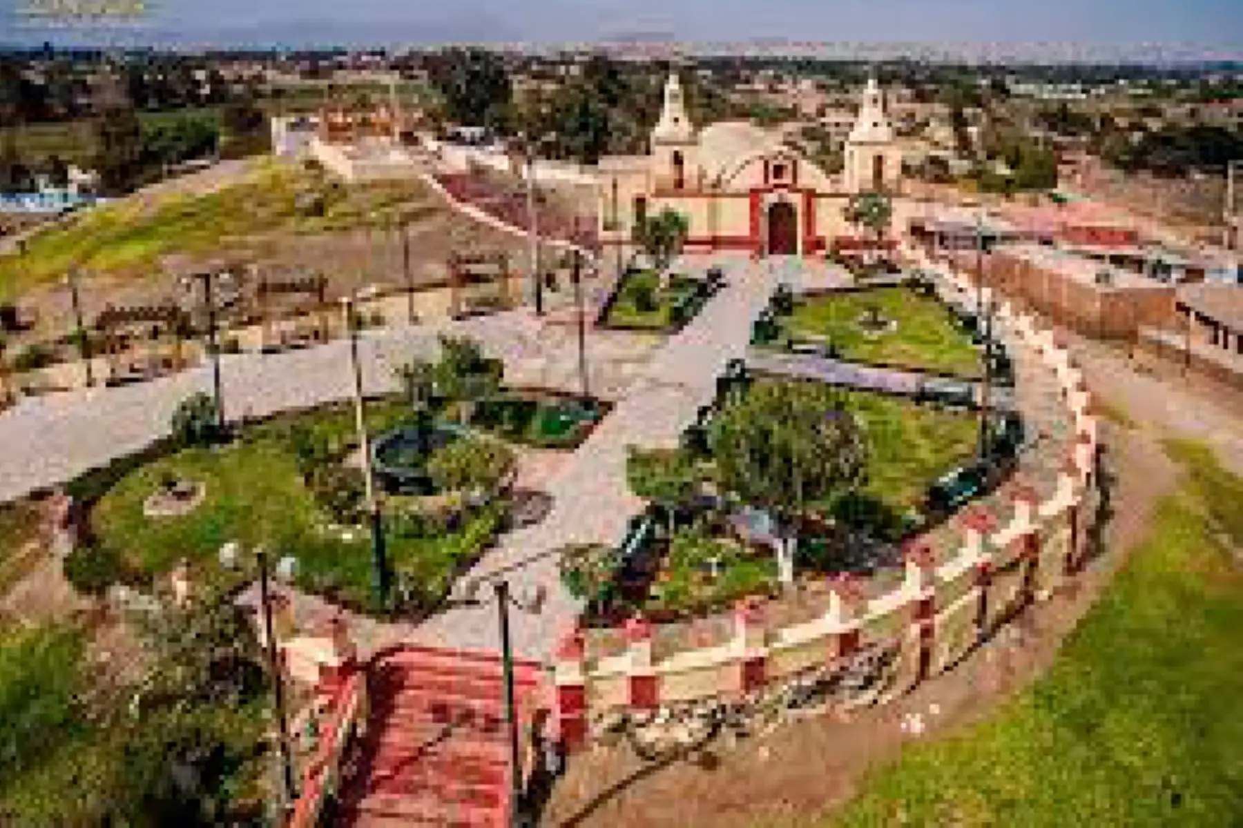 Plaza del distrito de Santa María, en la provincia limeña de Huaura. Foto: Difusión
