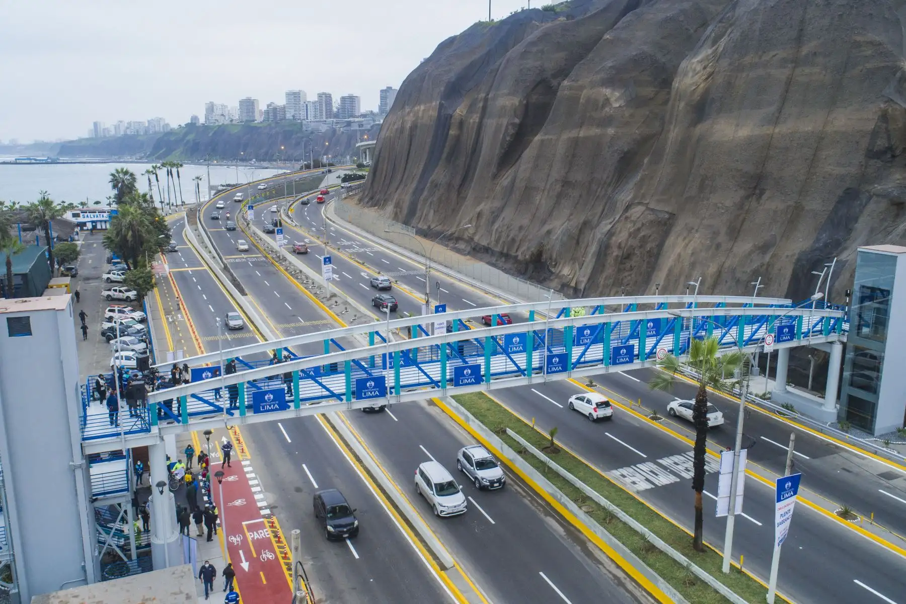 Alcalde de Lima, Jorge Muñoz entrega nuevo puente peatonal inclusivo en el distrito de Barranco.
Foto: MML