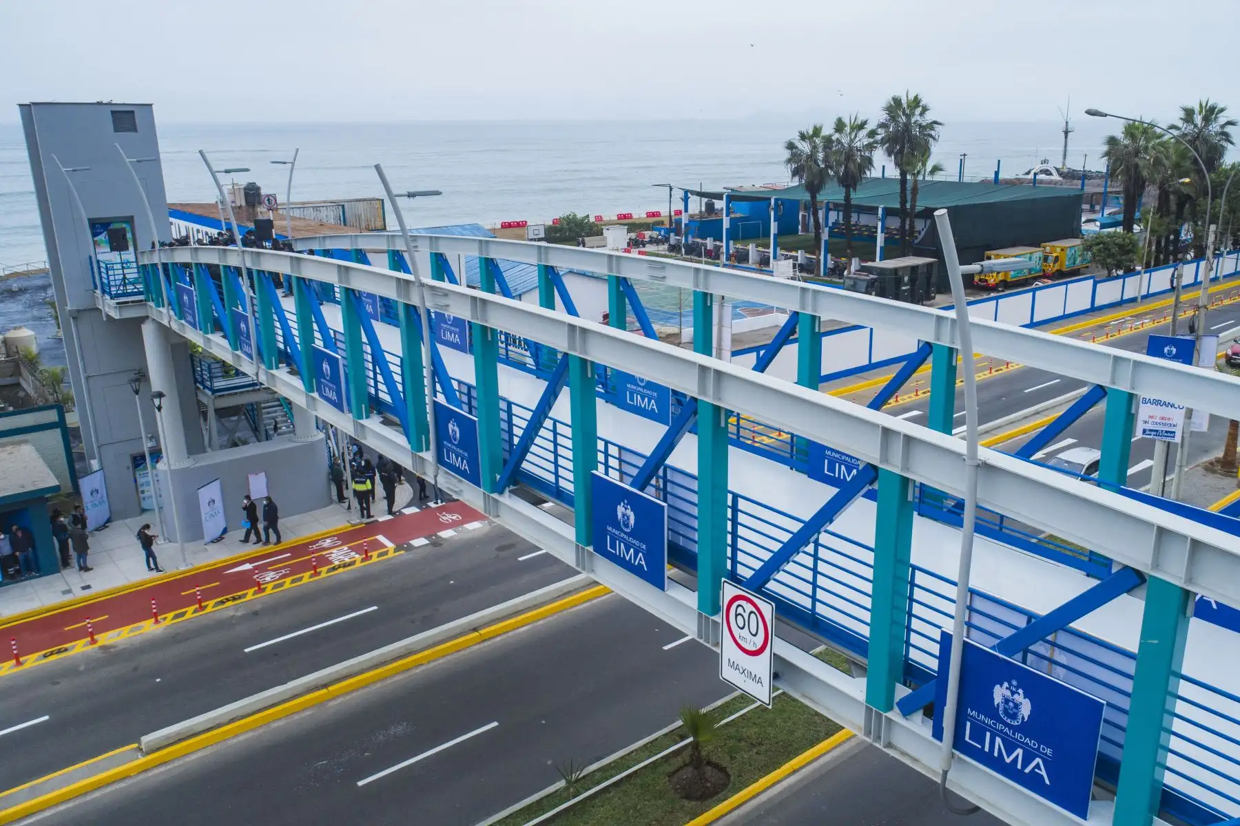Alcalde de Lima, Jorge Muñoz entrega nuevo puente peatonal inclusivo en el distrito de Barranco.
Foto: MML