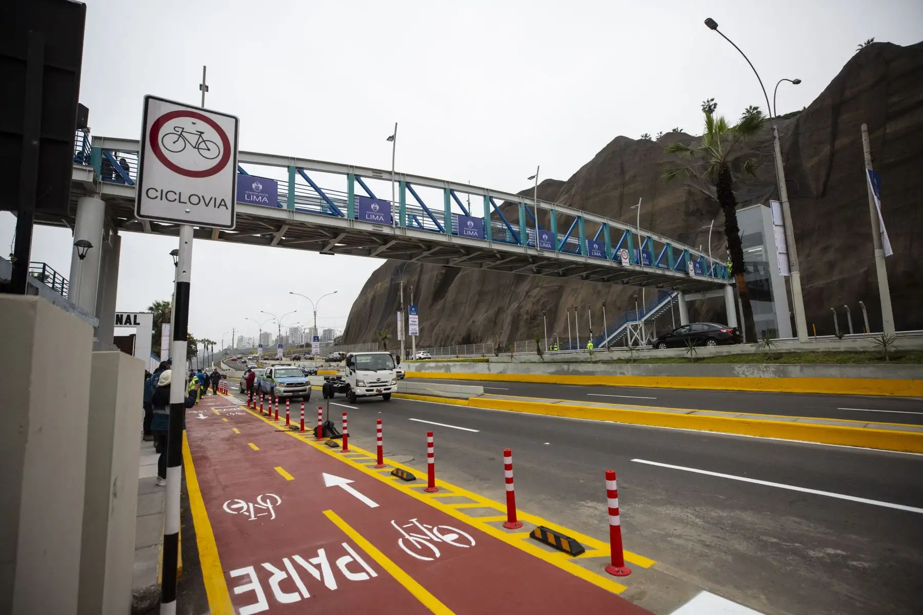 Alcalde de Lima, Jorge Muñoz entrega nuevo puente peatonal inclusivo en el distrito de Barranco.
Foto: MML