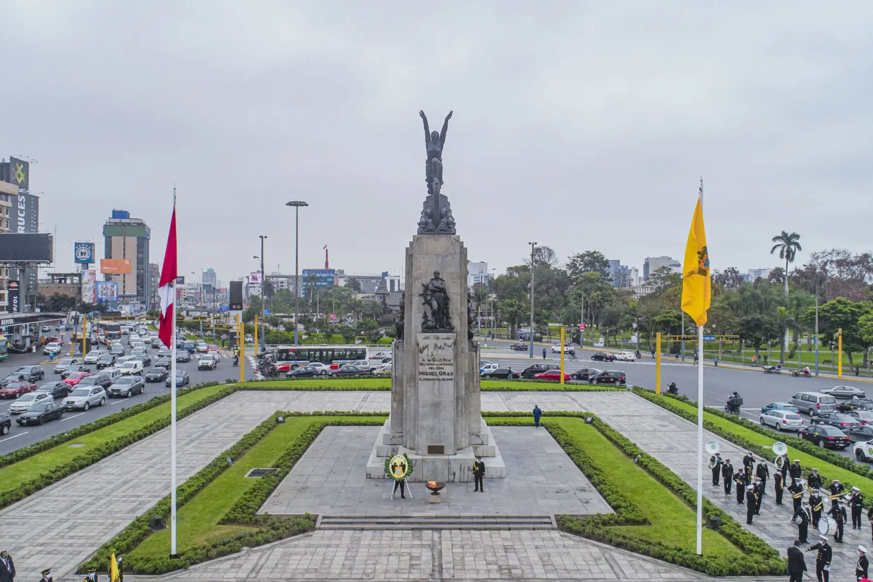 El alcalde de Lima, Jorge Muñoz entrega totalmente restaurado el monumento a Miguel Grau Seminario, en el marco de la recuperación integral del Centro Histórico de Lima y en conmemoración del bicentenario de la independencia del Perú.
Foto: MML