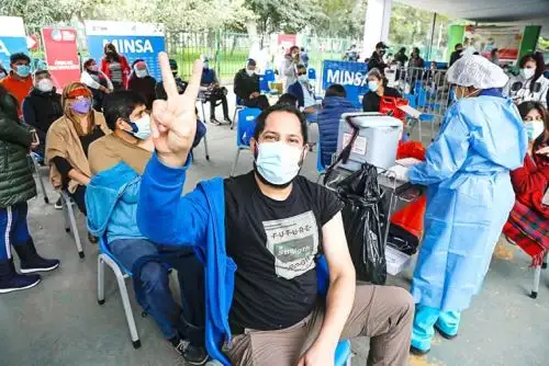 Una de las políticas establecidas por la nueva gestión en el Minsa es cerrar las brechas de vacunación, refiere Antonio Quispe, epidemiólogo y asesor del Minsa.  Foto: Difusión