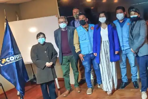Con la finalidad de continuar con la formalización predial de los 12 pueblos ubicados en las 217 hectáreas del proyecto Chinecas en la ciudad de Chimbote, se reunieron los equipos técnicos del Organismo de Formalización de la Propiedad Informal (Cofopri) y de la Municipalidad Provincial del Santa.
