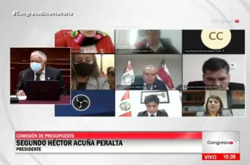 Integrantes de la Comisión de Presupuesto del Congreso.