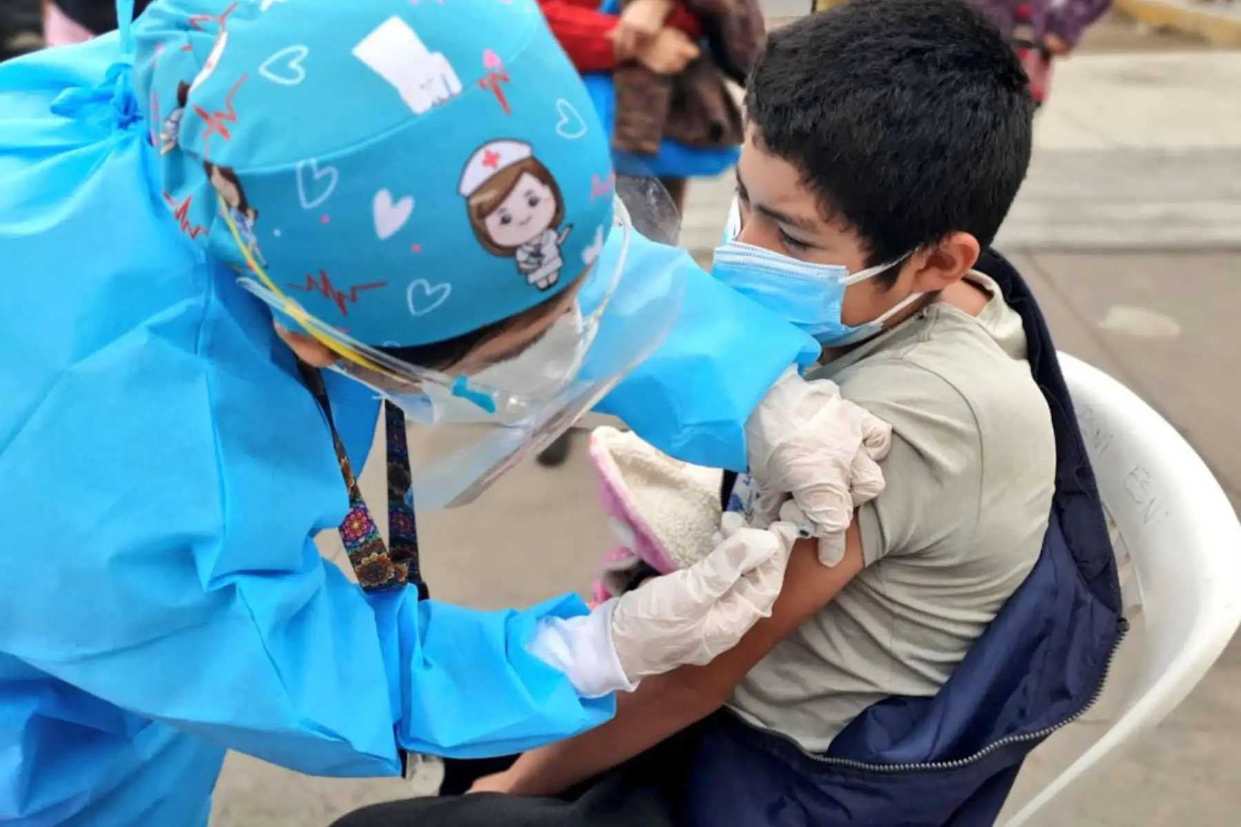 La Gerencia Regional de Salud iniciará una campaña de vacunación contra la varicela en once colegios de la provincia de Arequipa tras reportarse un brote de esta enfermedad. ANDINA/Difusión