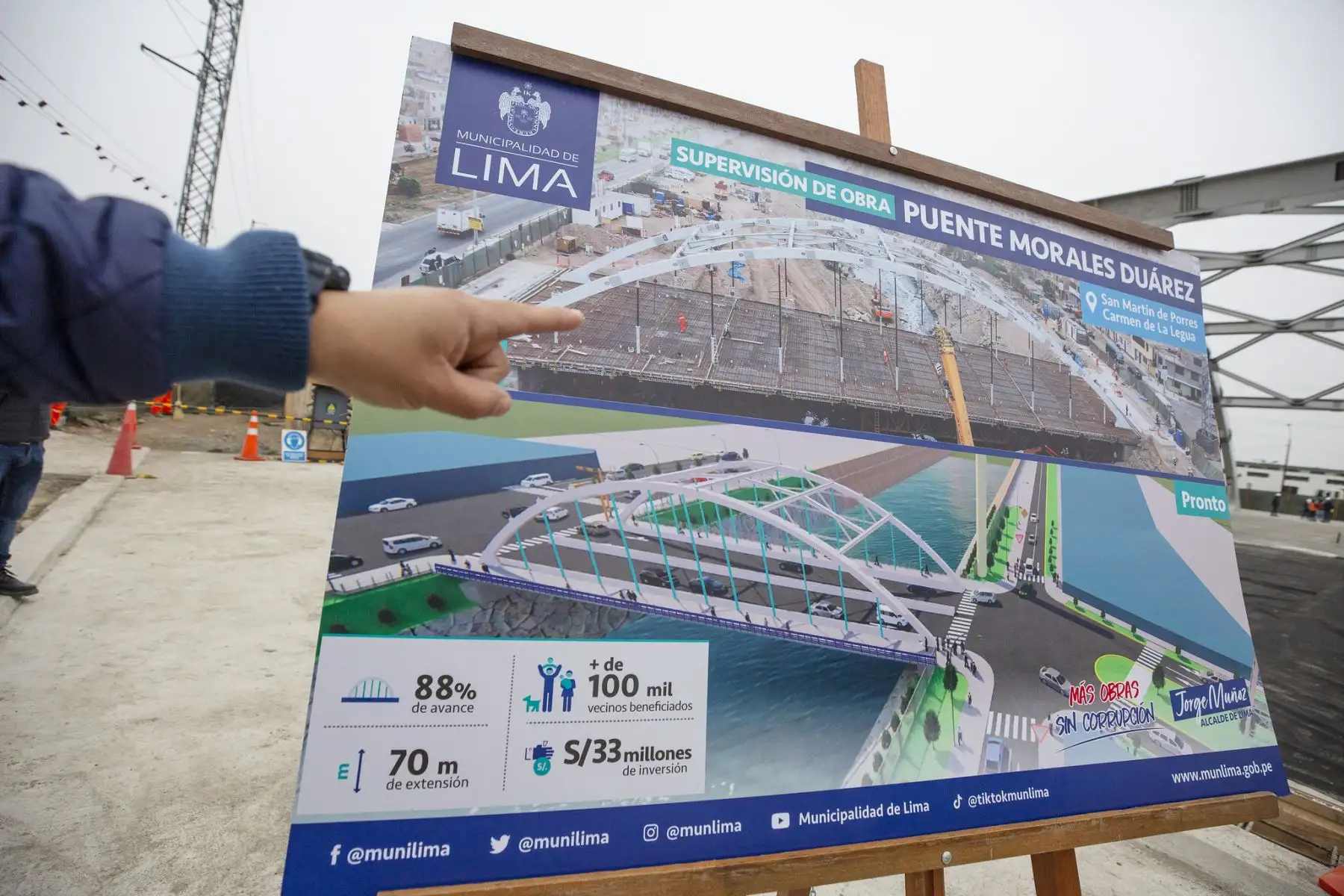 El nuevo puente Morales Duárez, que será entregado a la ciudad el segundo semestre de este año, tendrá 70 metros de largo y 25 metros de ancho.

Foto:ANDINA/Municipalidad de Lima