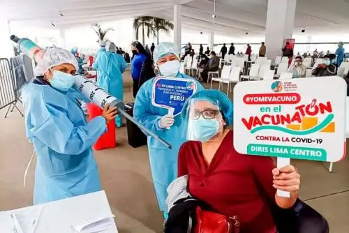 Hasta ayer, 25 de agosto, el Minsa aplicó 17 millones 576,711 dosis, por lo que en las últimas 24 horas colocó 105,644 más. Foto: ANDINA/Minsa.