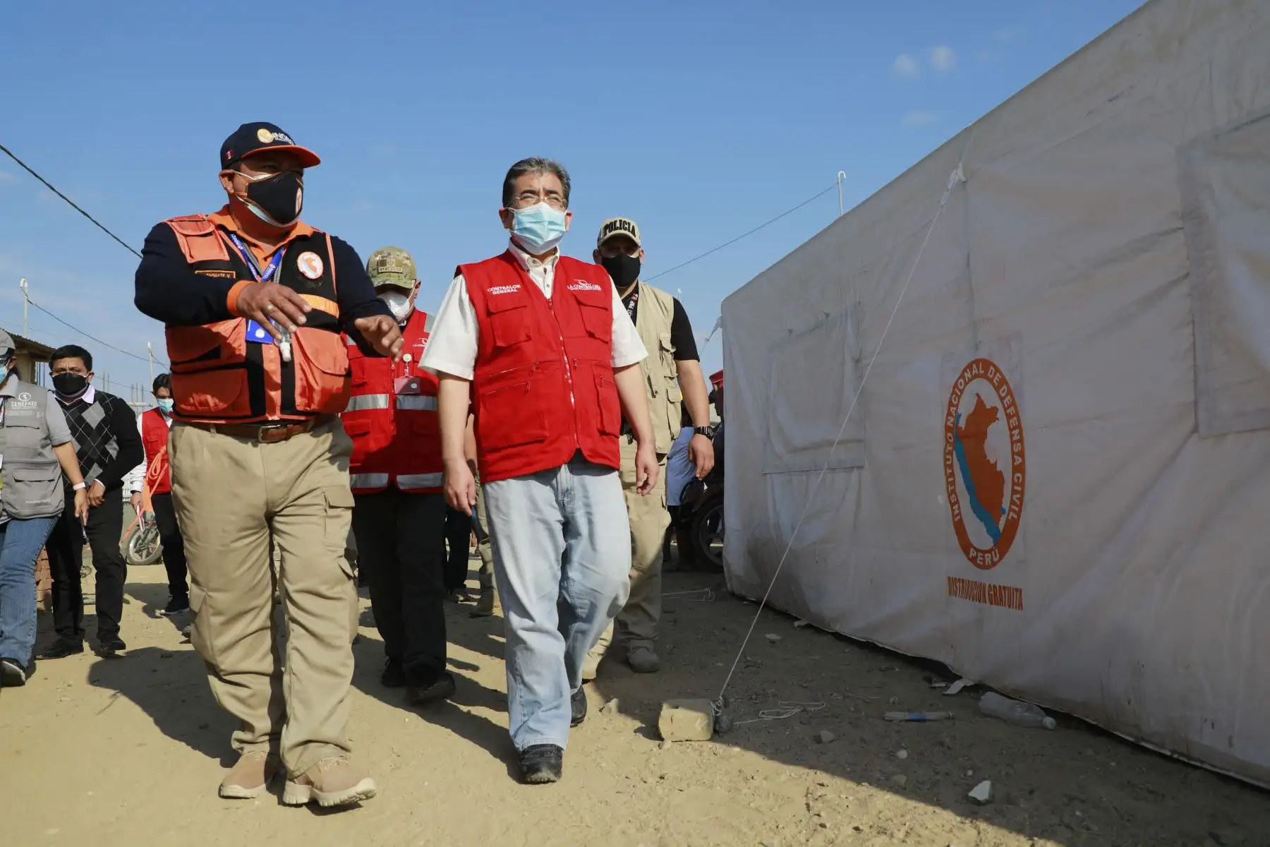 Contralor Nelson Shack supervisó daños ocurridos por el sismo en I.E. 14859 "Felipe García Figallo", y en viviendas del AA.HH. "La Alborada” en el distrito de Miguel Checa de Sullana, Piura. Foto: ANDINA/Contraloría