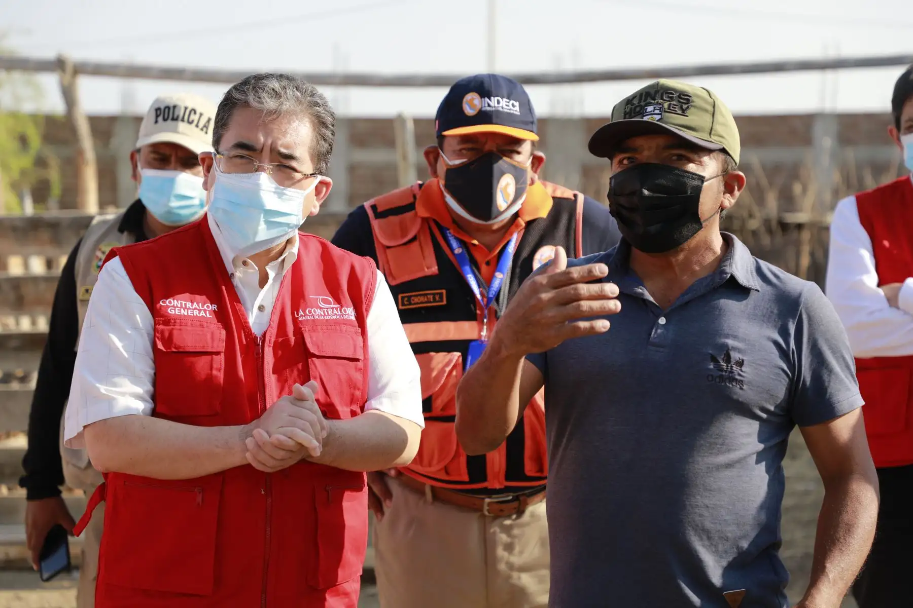 Contralor Nelson Shack supervisó daños ocurridos por el sismo en I.E. 14859 "Felipe García Figallo", y en viviendas del AA.HH. "La Alborada” en el distrito de Miguel Checa de Sullana, Piura. Foto: ANDINA/Contraloría