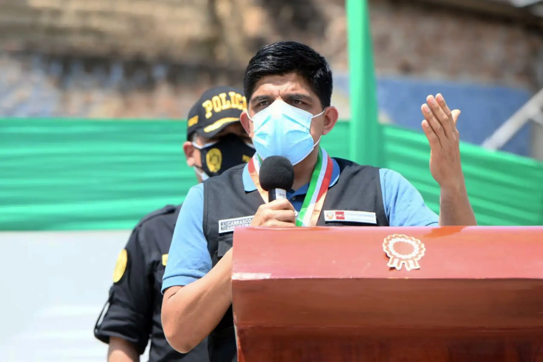 Ministro del Interior, Juan Carrasco, llega a la provincia de Bagua  y Utcubamba en  Amazonas, donde toma juramento a las juntas vecinales y redes de cooperantes que trabajarán de la mano con la 
Policía Nacional  en beneficio de la ciudadanía.
Foto: Mininter
