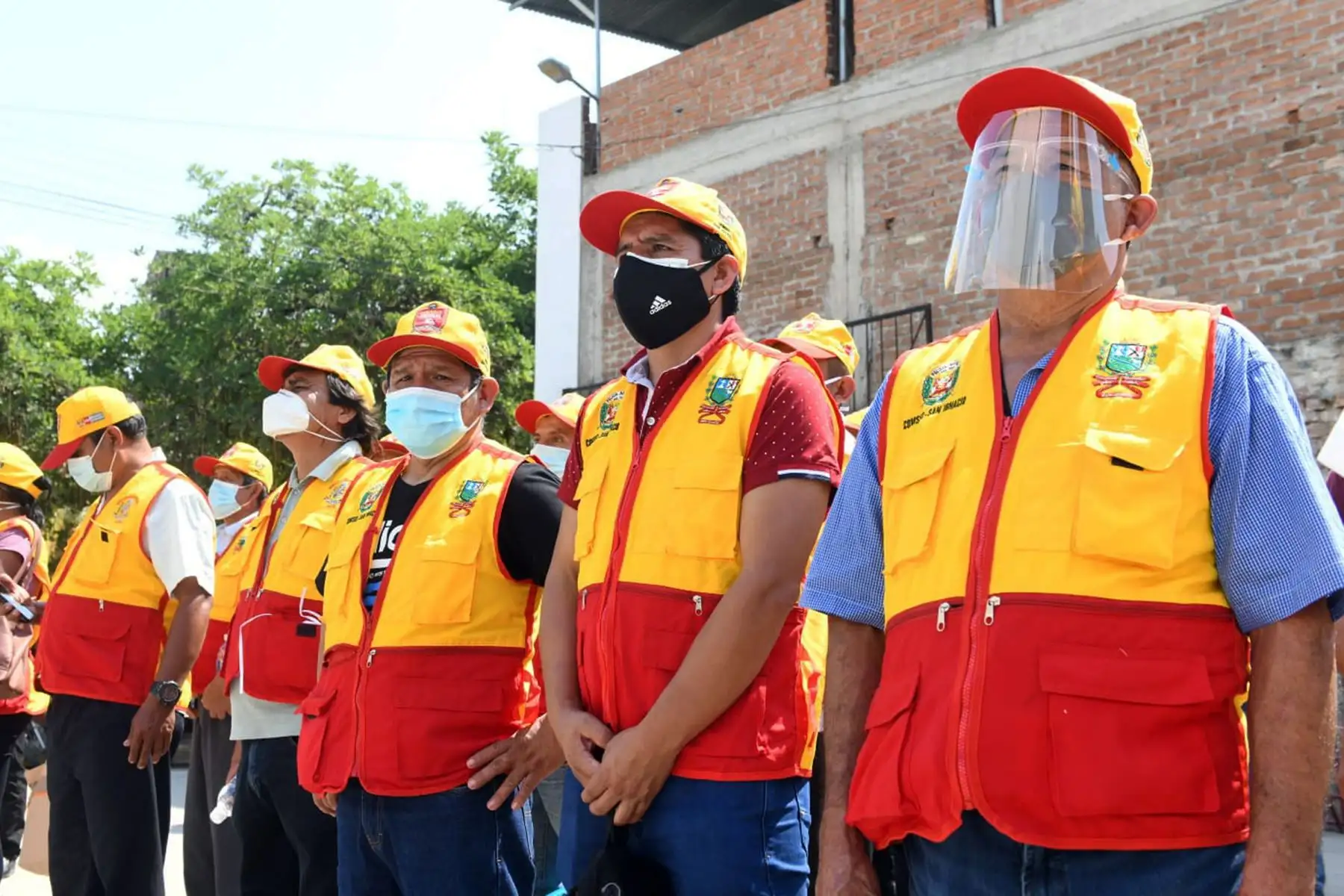 Ministro del Interior, Juan Carrasco, llega a la provincia de Bagua  y Utcubamba en  Amazonas, donde toma juramento a las juntas vecinales y redes de cooperantes que trabajarán de la mano con la 
Policía Nacional  en beneficio de la ciudadanía.
Foto: Mininter