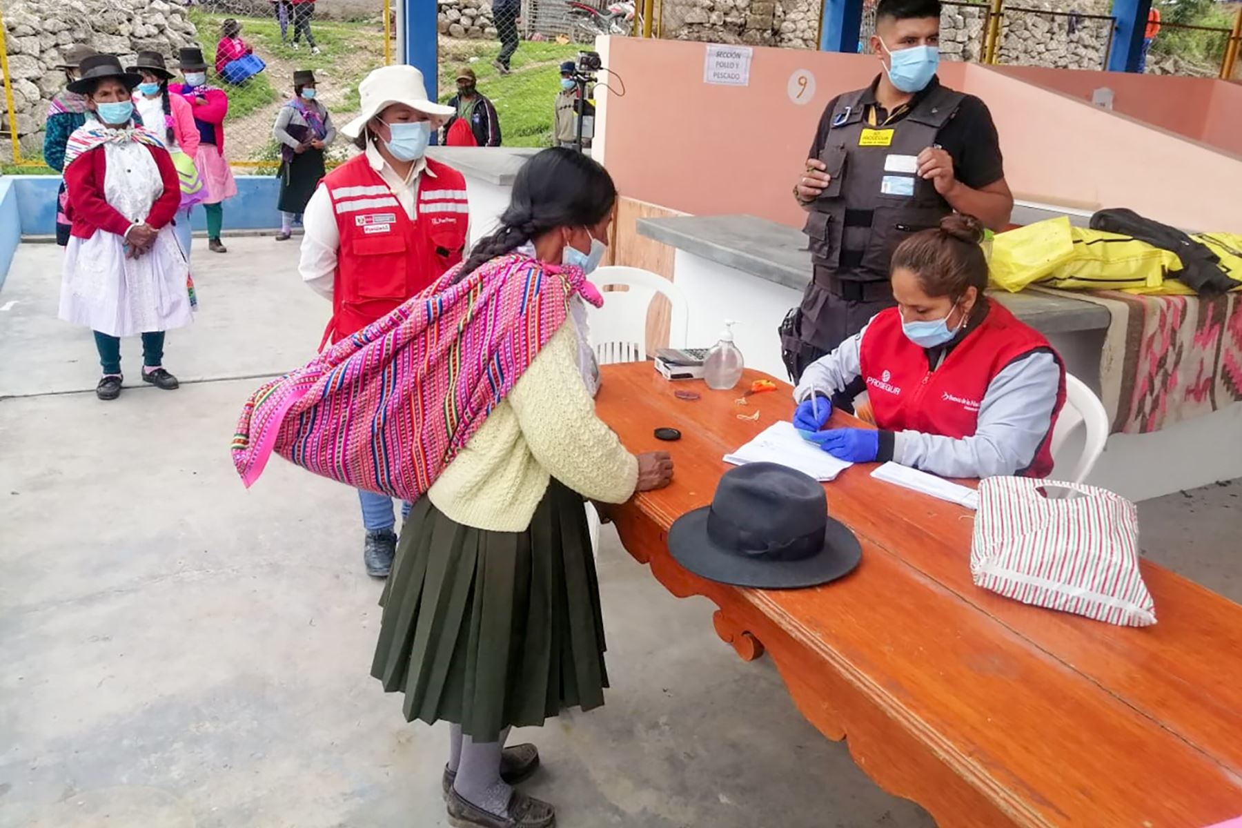 Peruanos en situación vulnerable por la pandemia de covid-19 recibirán nuevo apoyo del Estado, a través de Yanapay Perú.
