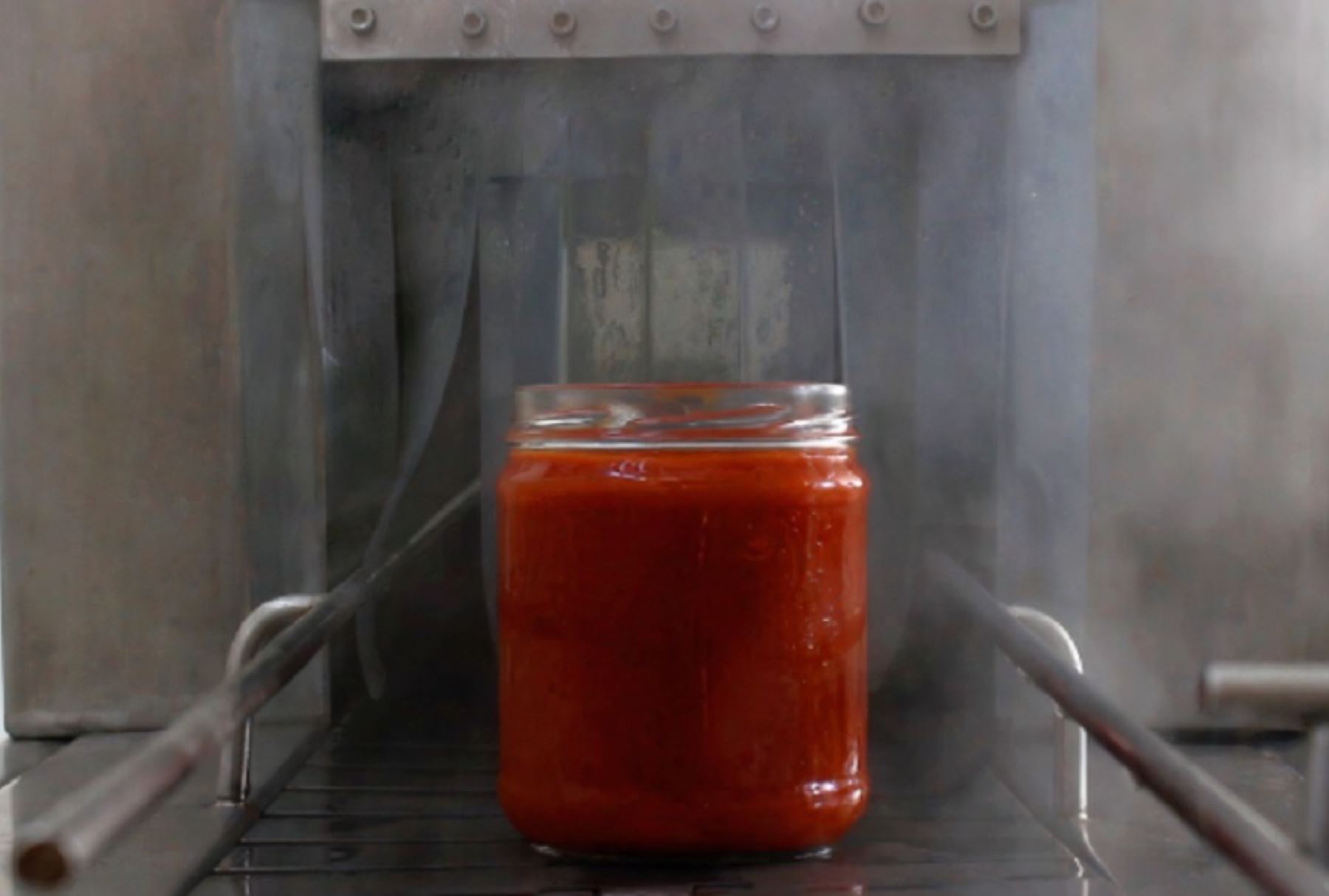 El CITE Agroindustrial Chavimochic ha desarrollado una salsa de tomate haciendo uso de materias primas e insumos orgánicos, baja en sodio, azúcar y grasas trans.