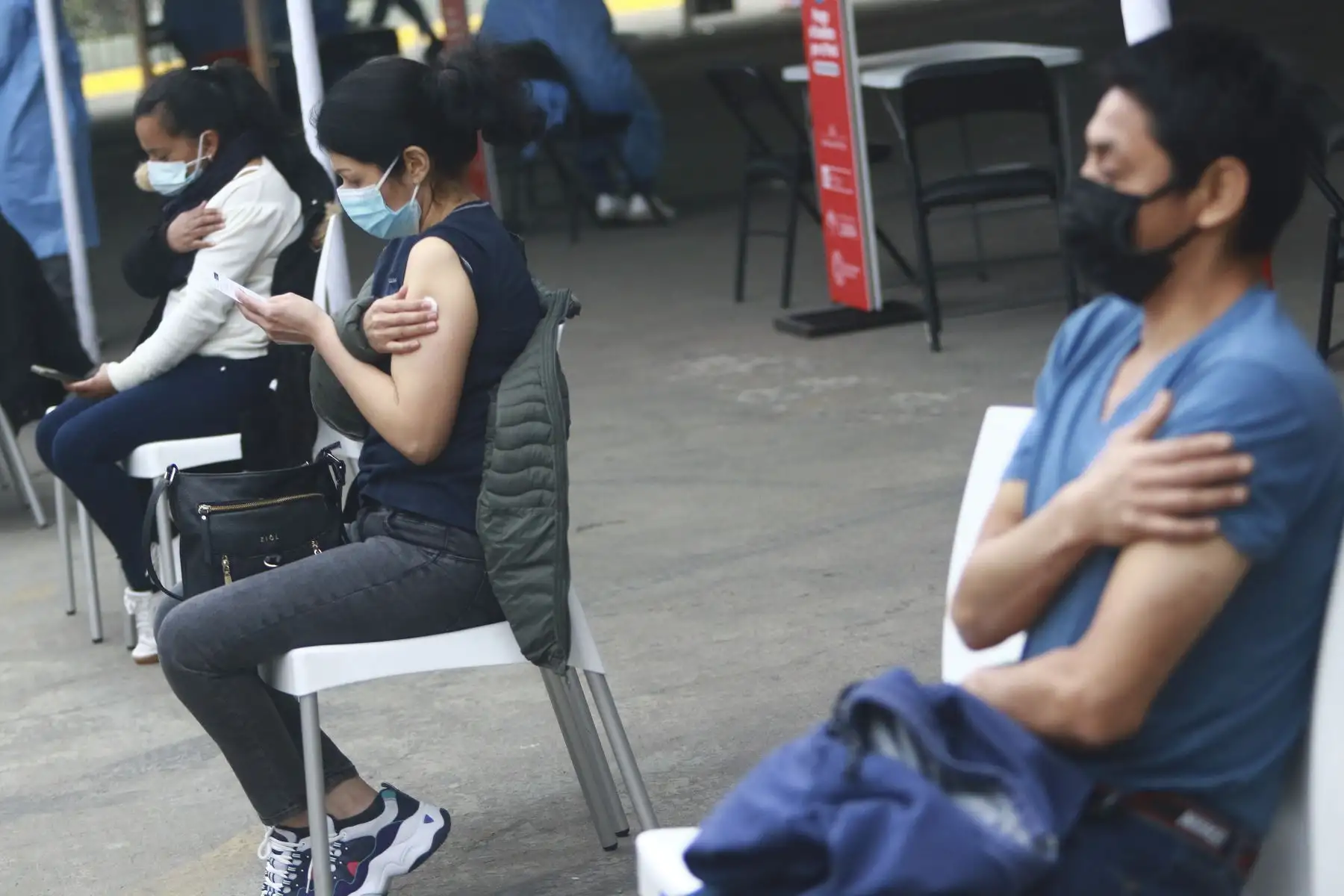 Tenemos que superar las resistencias e incorporar más personas y se hará en la medida que las vacunas estén disponibles en el país, informó ministro de Salud. Foto: ANDINA/Jhonel Rodríguez Robles