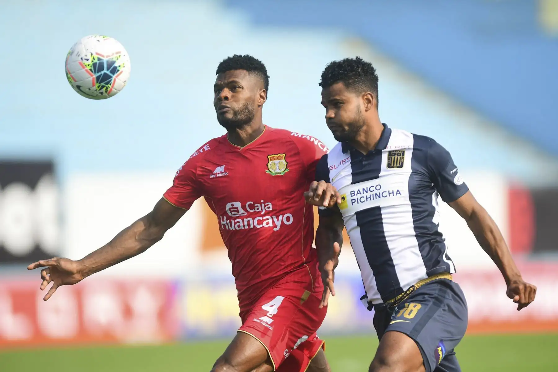 Alianza Lima choca Club Huancayo por la octava fecha de la Liga 1, en el estadio Alberto Gallardo. Foto: Liga 1