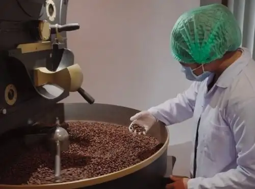 Conoce las normas técnicas peruanas y guías especializadas elaboradas por Inacal para impulsar la calidad en la cadena de valor del café peruano. ANDINA/Difusión