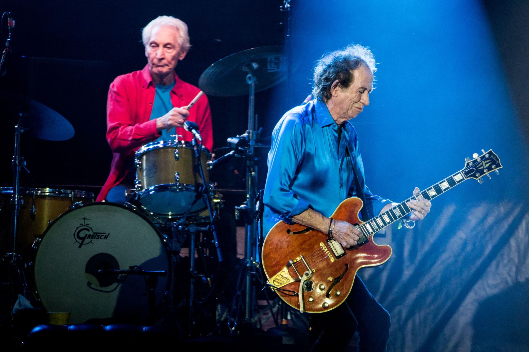 Charlie Watts y Keith Richards de The Rolling Stones actúan en el escenario del Hard Rock Stadium el 30 de agosto de 2019 en Miami, Florida. 
Foto: AFP