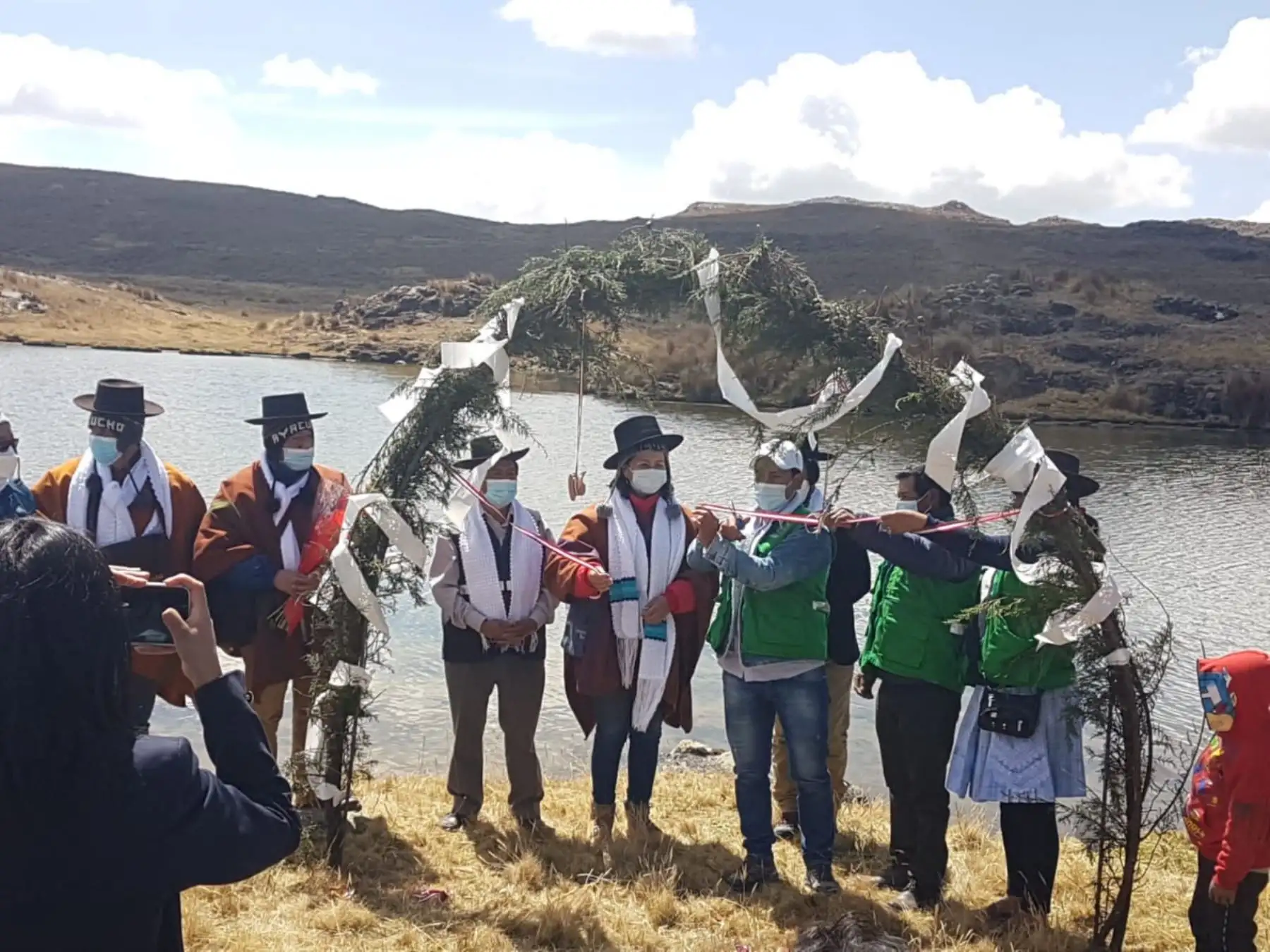 Midagri 23 qochas para producción de quinua, cebada y papa en el distrito de Acocro, región Ayacucho.
