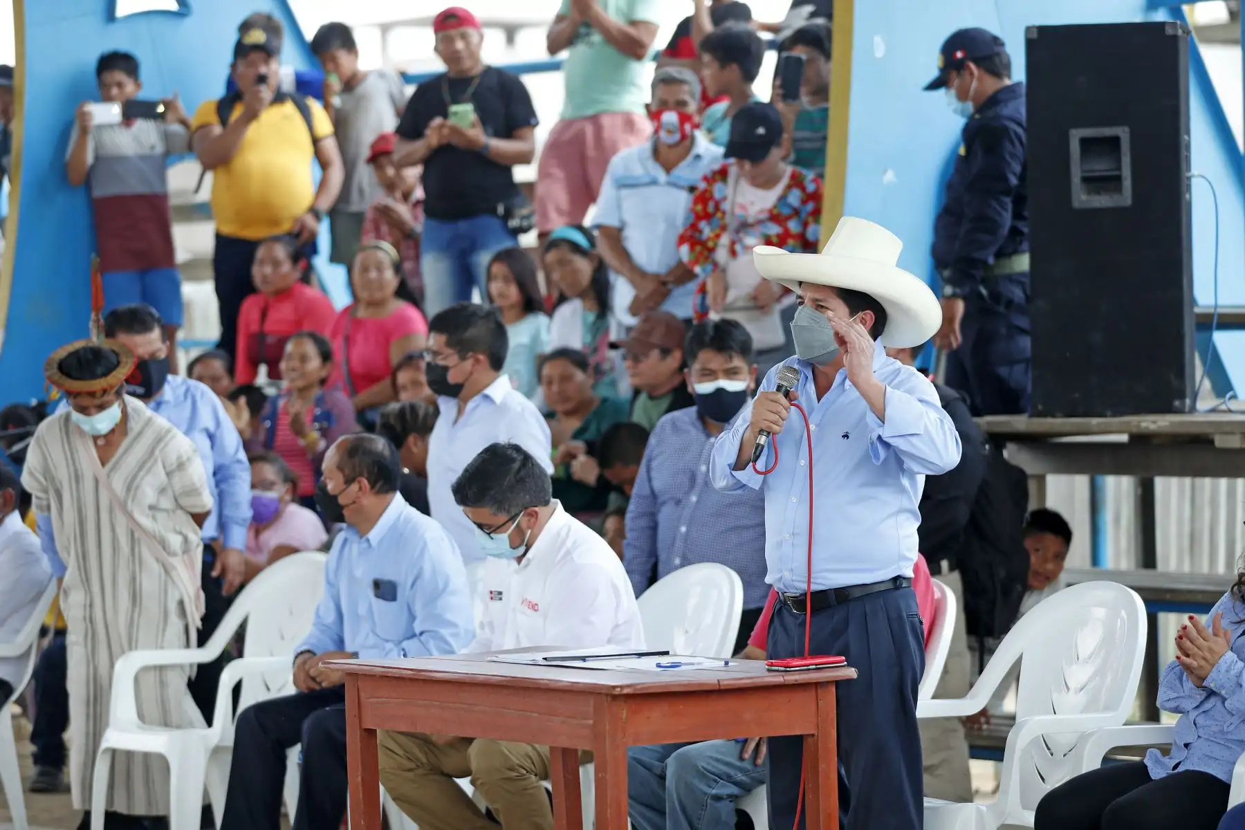 Presidente Pedro Castillo, junto con los ministros de Transportes, Vivienda y de Economía, tuvieron encuentro con pobladores de Purús en la región Ucayali. Foto: ANDINA/Presidencia Perú