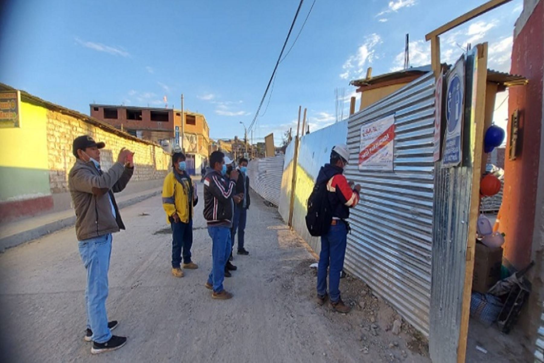 Trabajadores de construcción civil de Ayacucho pueden hacer sus denuncias al whatsapp: 932127397.