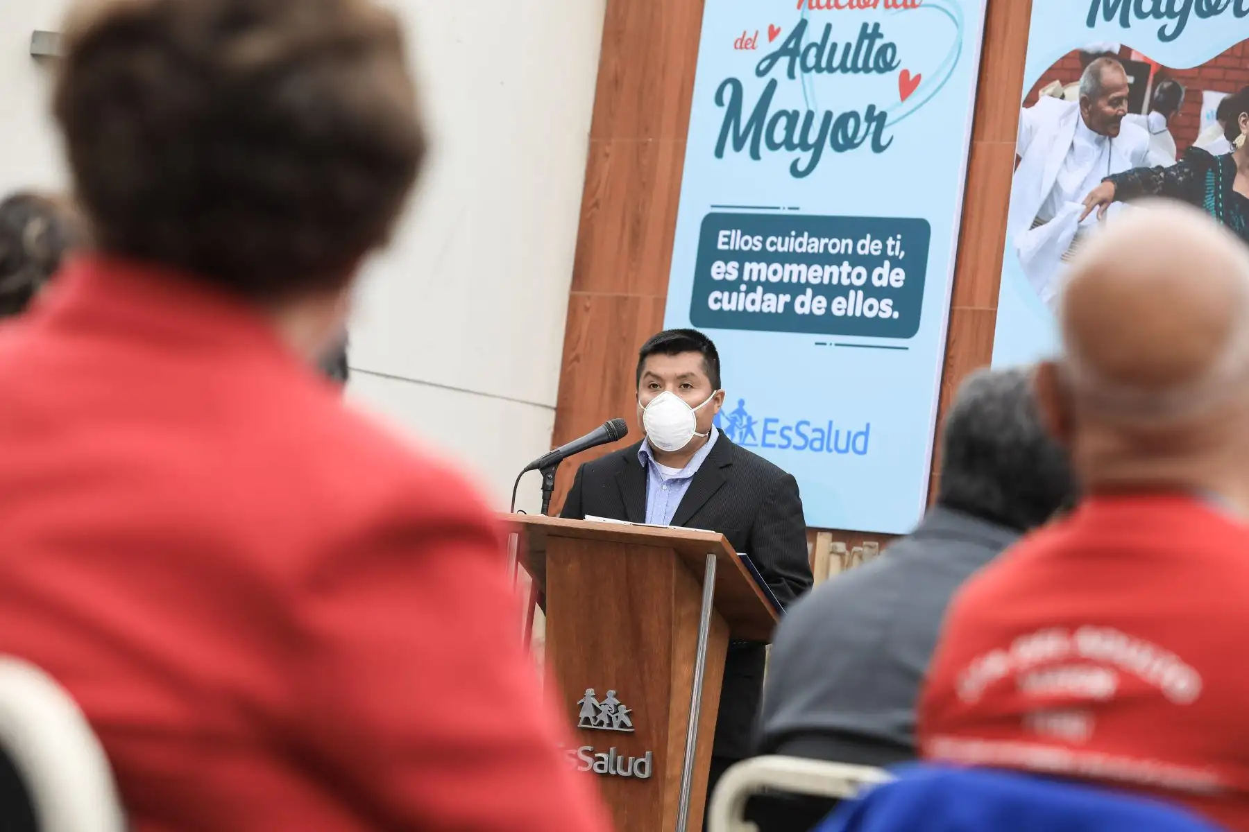 Más de 90 mil asegurados de la tercera edad, pertenecientes a los Centros del Adulto Mayor de EsSalud, celebraron el Día Nacional del Adulto Mayor, con talleres de actividad física, baile, teatro, y autocuidado.  Foto: ANDINA/Essalud