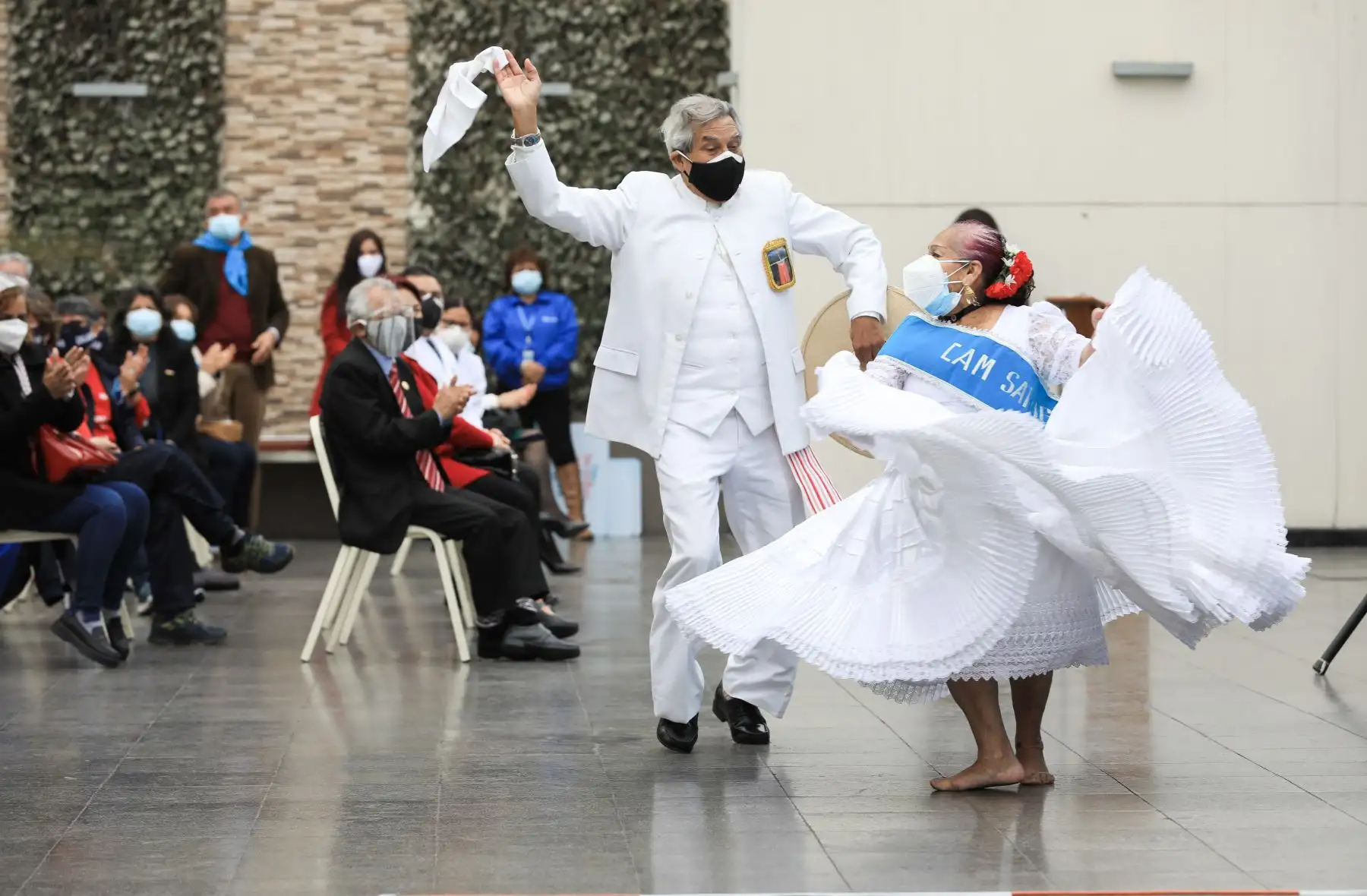 Más de 90 mil asegurados de la tercera edad, pertenecientes a los Centros del Adulto Mayor de EsSalud, celebraron el Día Nacional del Adulto Mayor, con talleres de actividad física, baile, teatro, y autocuidado.  Foto: ANDINA/Essalud