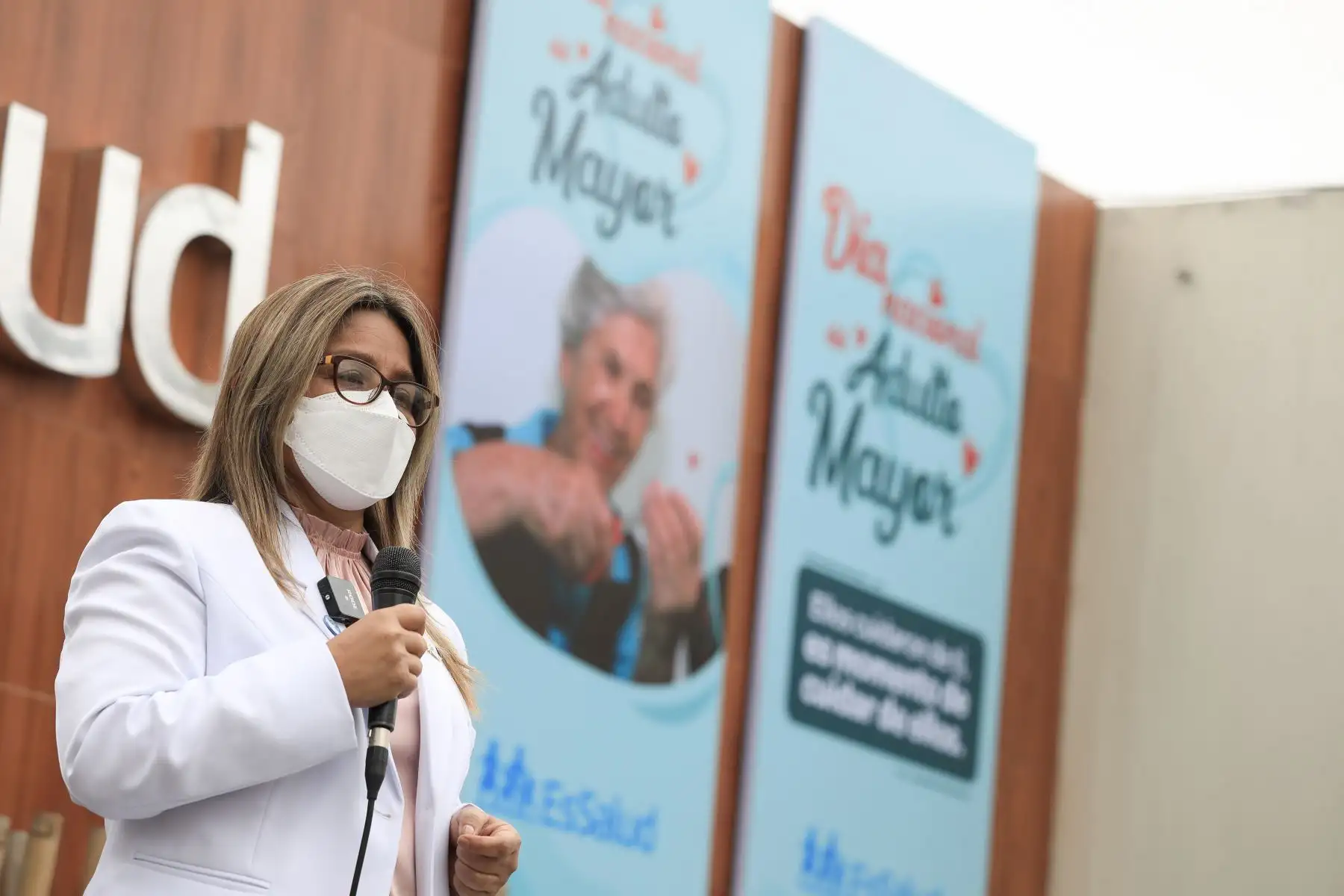 Más de 90 mil asegurados de la tercera edad, pertenecientes a los Centros del Adulto Mayor de EsSalud, celebraron el Día Nacional del Adulto Mayor, con talleres de actividad física, baile, teatro, y autocuidado.  Foto: ANDINA/Essalud