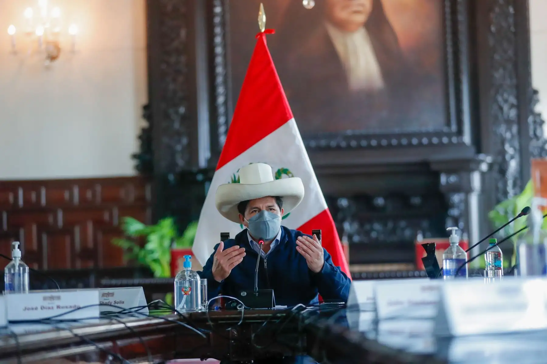 El presidente de la República, Pedro Castillo, sostuvo una reunión de coordinación con un grupo de científicos, para abordar el proyecto de ley que crea el Ministerio de Ciencia, Tecnología e Innovación Tecnológica. Foto: ANDINA/Presidencia Perú