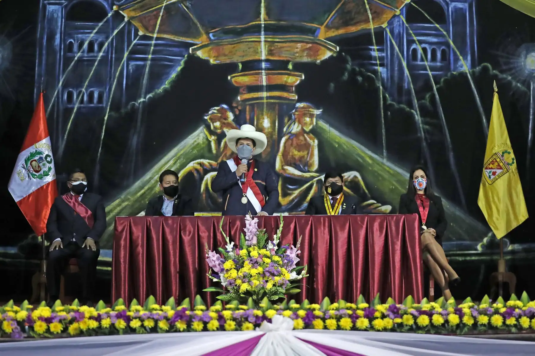 El presidente Pedro Castillo acompañado por la primera dama, ministros de Estado y autoridades locales, participó en diversas actividades por el 92.º aniversario de la reincorporación de Tacna. Foto: Presidencia