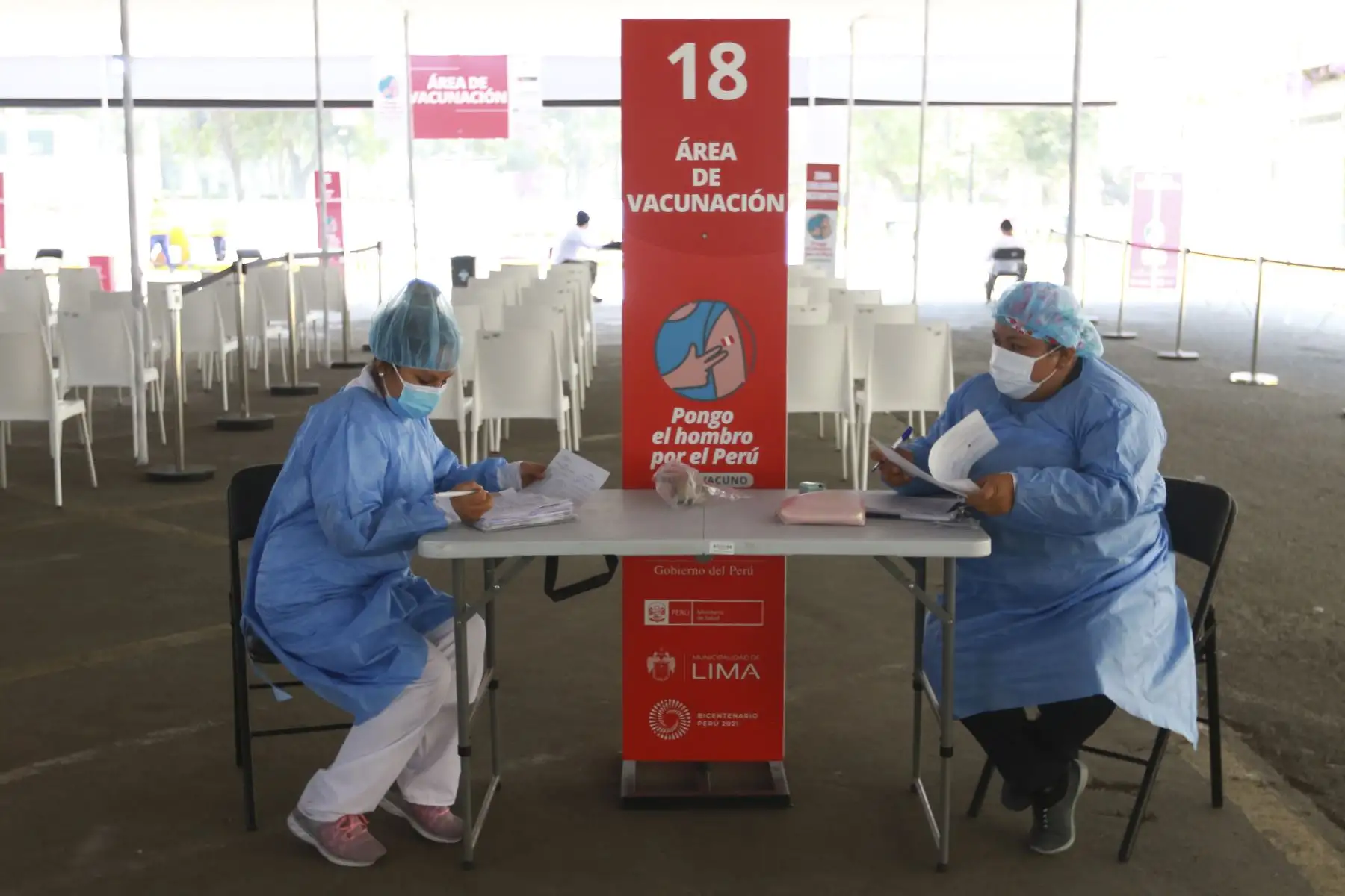 Así se desarrolla el sexto Vacunatón en el centro de inmunización ubicado en el Parque de la Exposición. Foto: ANDINA/Jhonel Rodríguez