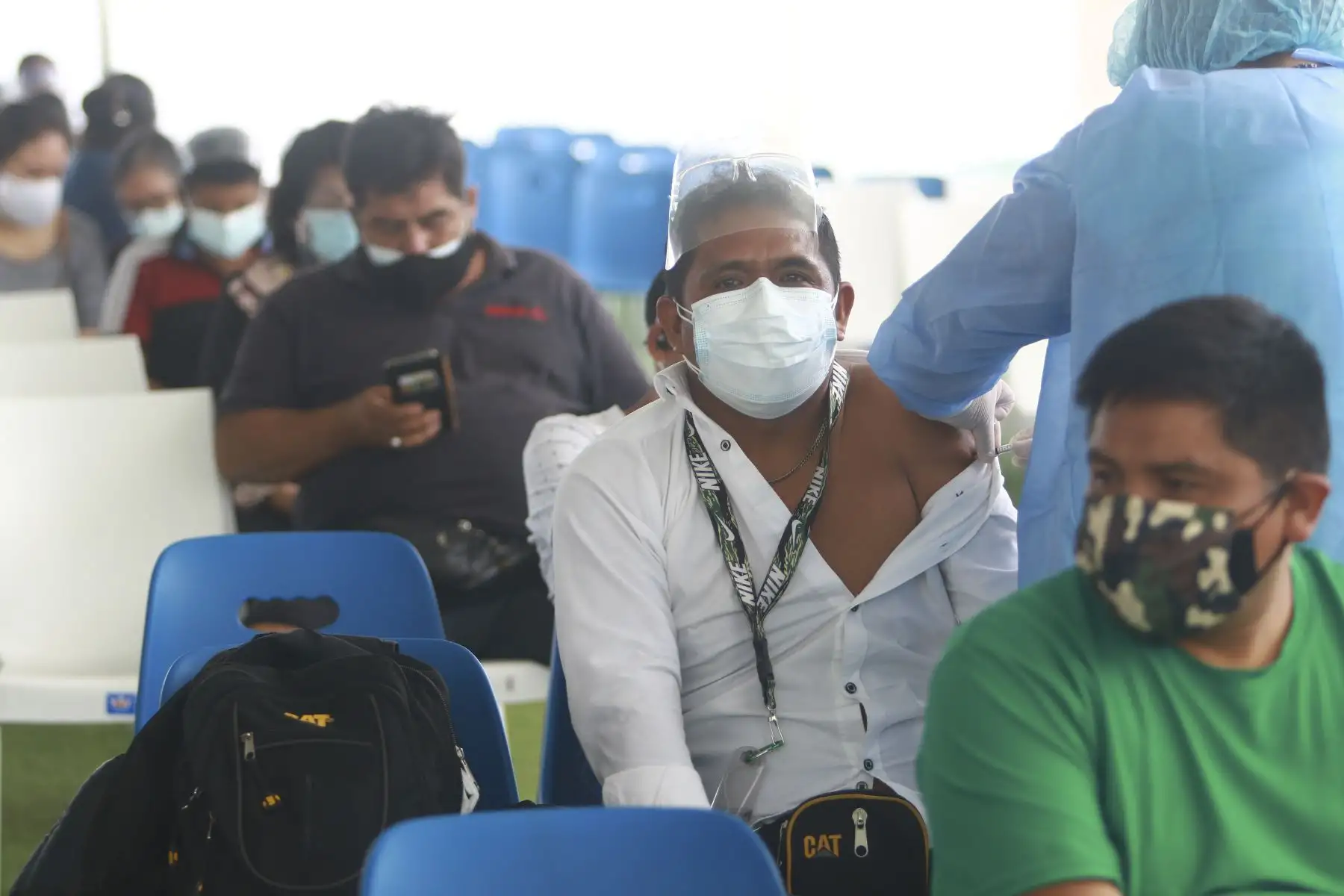 Así se desarrolla el sexto Vacunatón en el centro de inmunización ubicado en el Estadio Municipal de Santa Anita. Foto: ANDINA/Jhonel Rodríguez