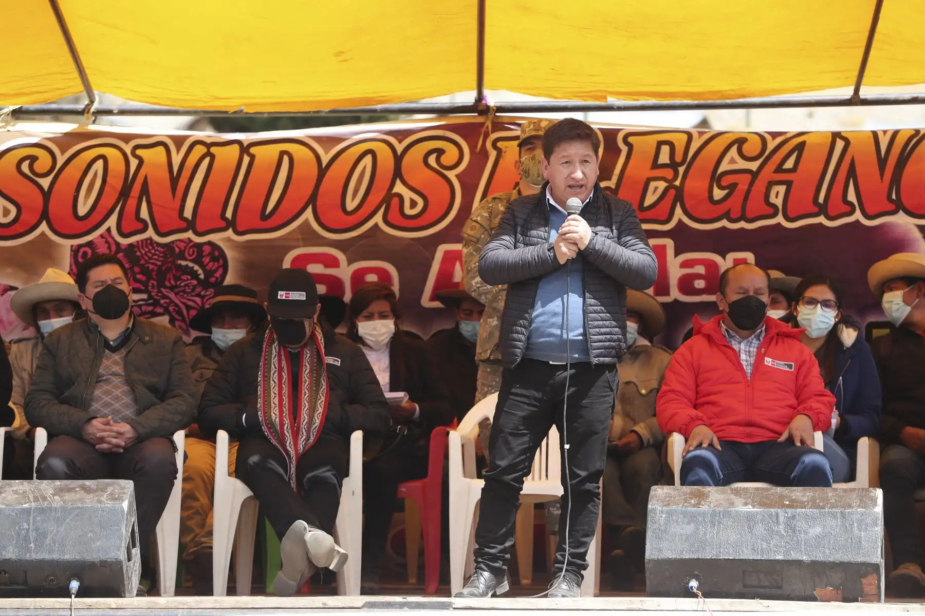 El presidente de Consejo de Ministros, Guido Bellido, sostuvo reunión con la la comunidad de Huaninquiri, distrito de Santo Tomás, provincia de Chumbivilcas, Cusco, para tratar las principales demandas del corredor vial sur. Foto: ANDINA/PCM