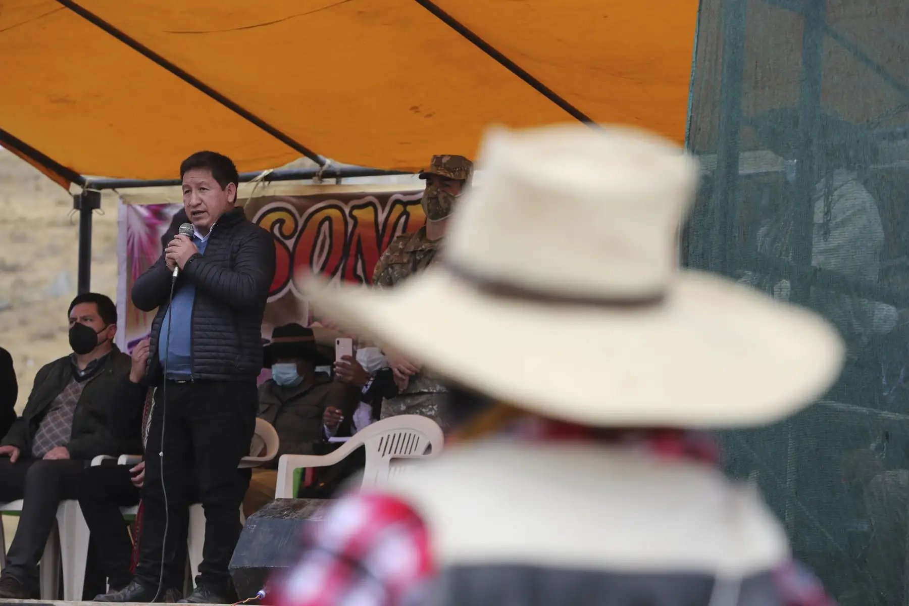 El presidente de Consejo de Ministros, Guido Bellido, sostuvo reunión con la la comunidad de Huaninquiri, distrito de Santo Tomás, provincia de Chumbivilcas, Cusco, para tratar las principales demandas del corredor vial sur. Foto: ANDINA/PCM