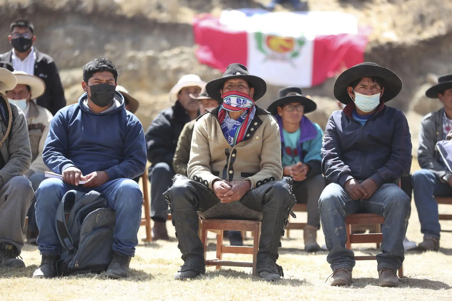 El presidente de Consejo de Ministros, Guido Bellido, sostuvo reunión con la la comunidad de Huaninquiri, distrito de Santo Tomás, provincia de Chumbivilcas, Cusco, para tratar las principales demandas del corredor vial sur. Foto: ANDINA/PCM
