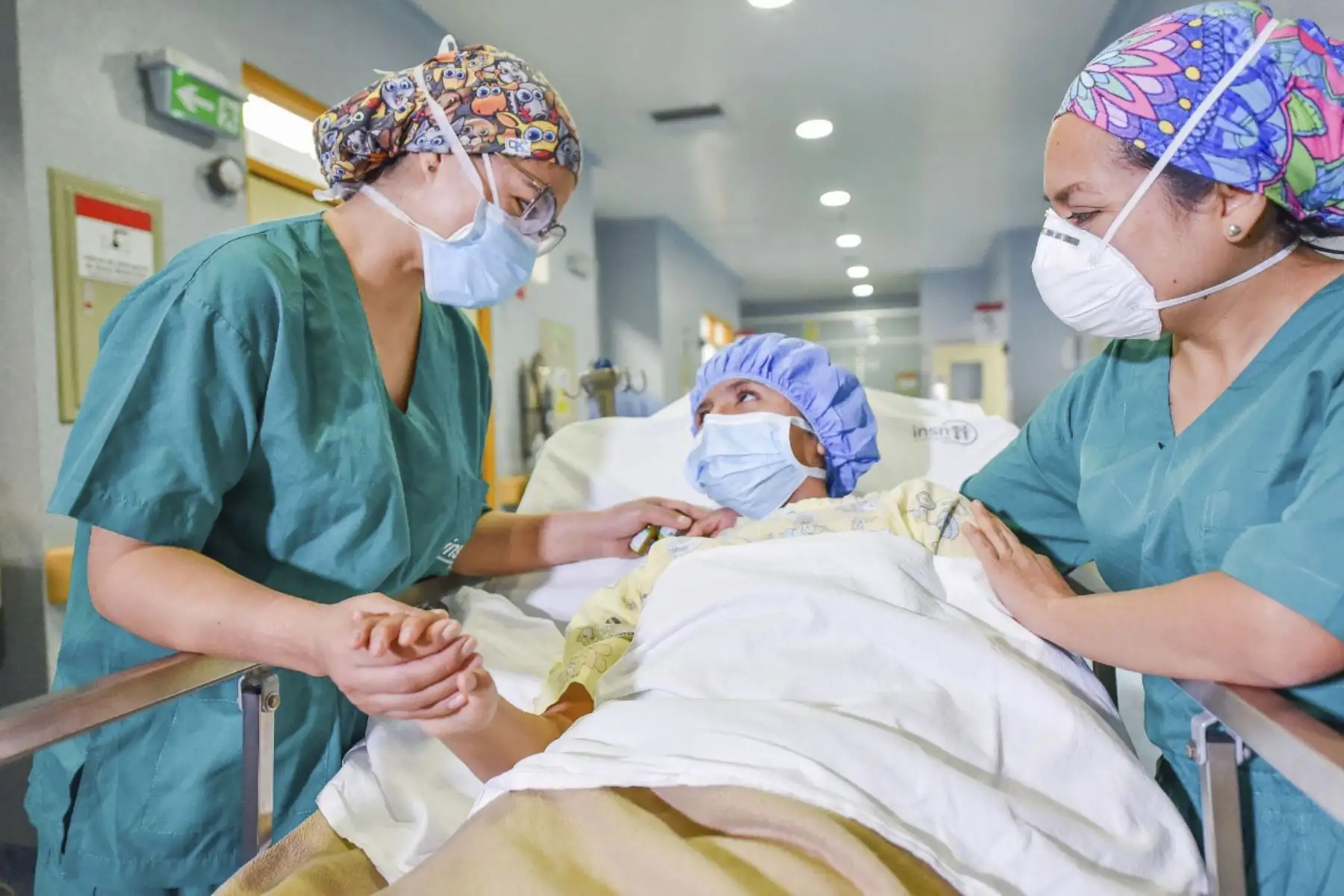 El Instituto Nacional de Salud del Niño San Borja conmemora este 30 de agosto el Día de la Enfermería Peruana. Son más de 620 licenciadas en enfermería que realizan diversas labores en las áreas de Hospitalización, Cuidados intensivos y Consulta externa, donde cumplen un rol importante de soporte emocional en la atención a los pequeños pacientes y su entorno, como parte de la política de humanización que impulsa este centro pediátrico. Foto: ANDINA/INSN