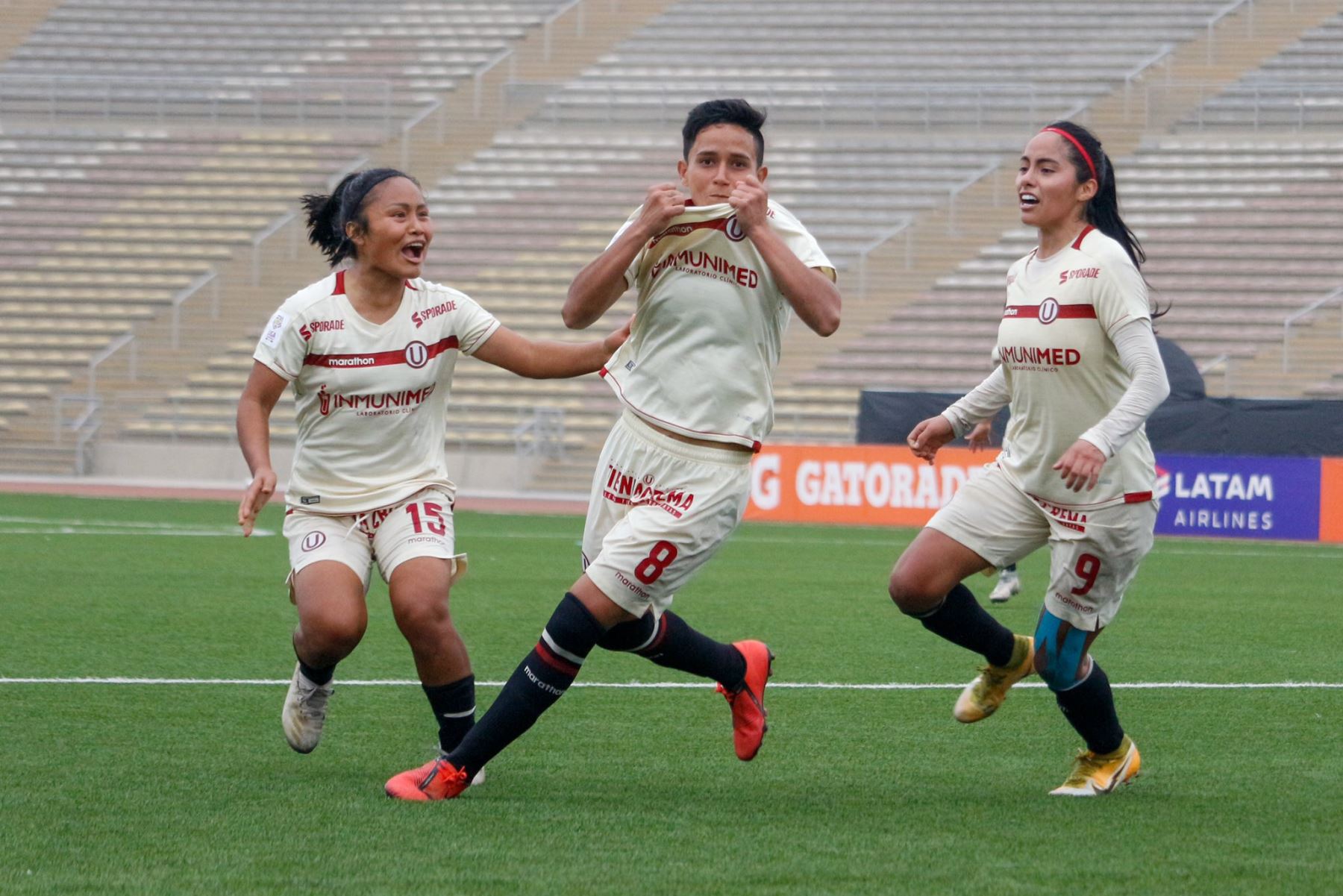 Universitario se instaló en la final de la Liga Femenina y definirá con Alianza Lima