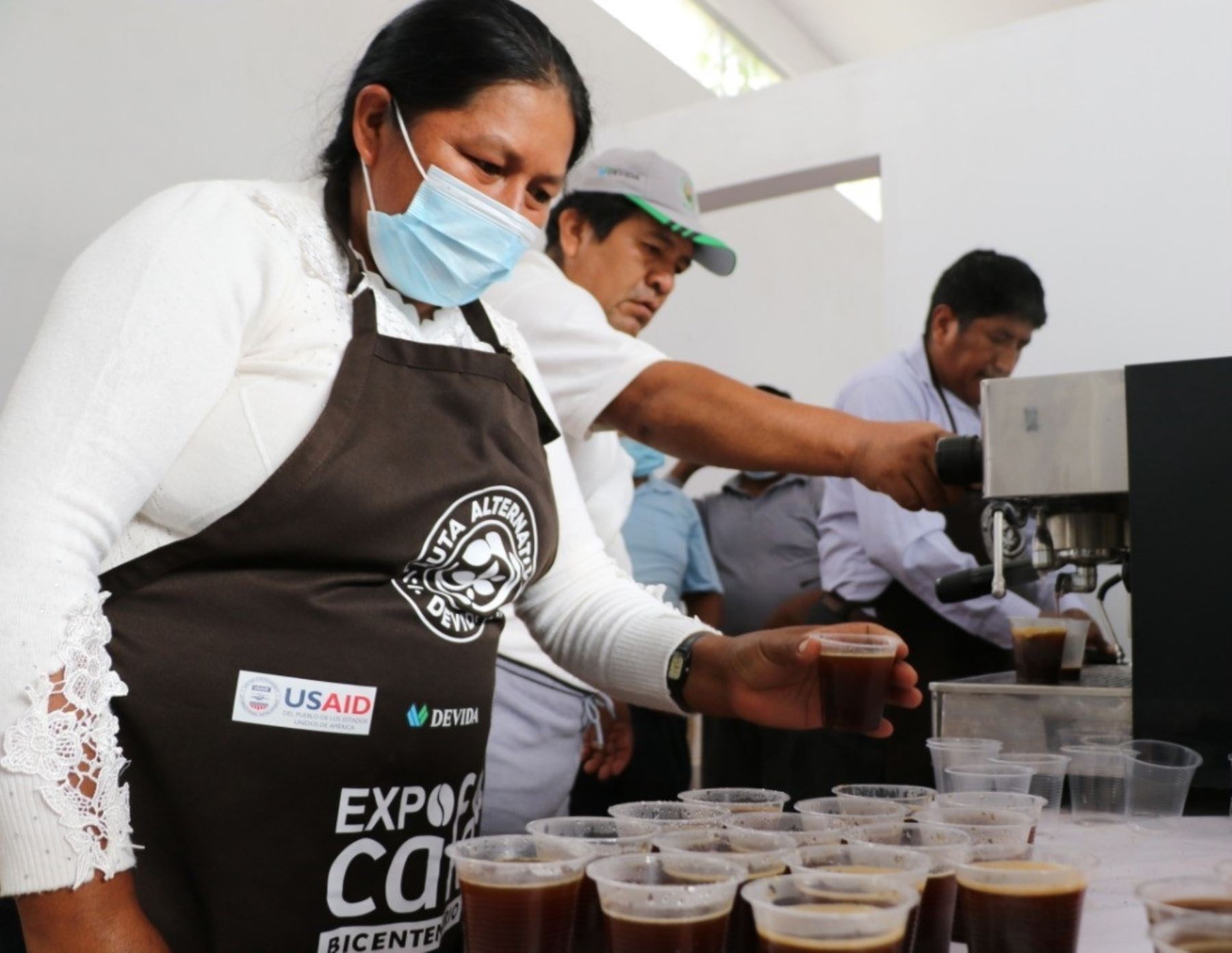 Devida implementa módulo de procesamiento de café en el valle de Tambopata, ubicado en la provincia puneña de Sandia. ANDINA/Difusión