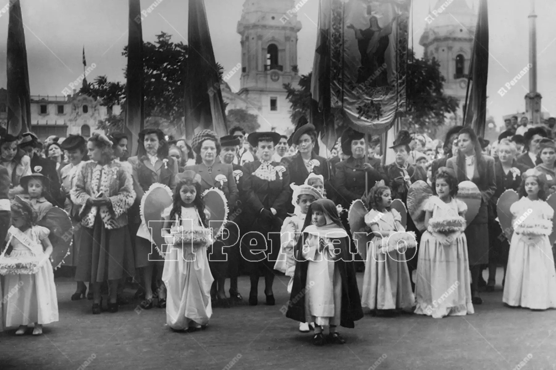 Lima - 30 agosto 1949 / Niñas devotas de Santa Rosa de Lima. Foto: Archivo Histórico de El Peruano
