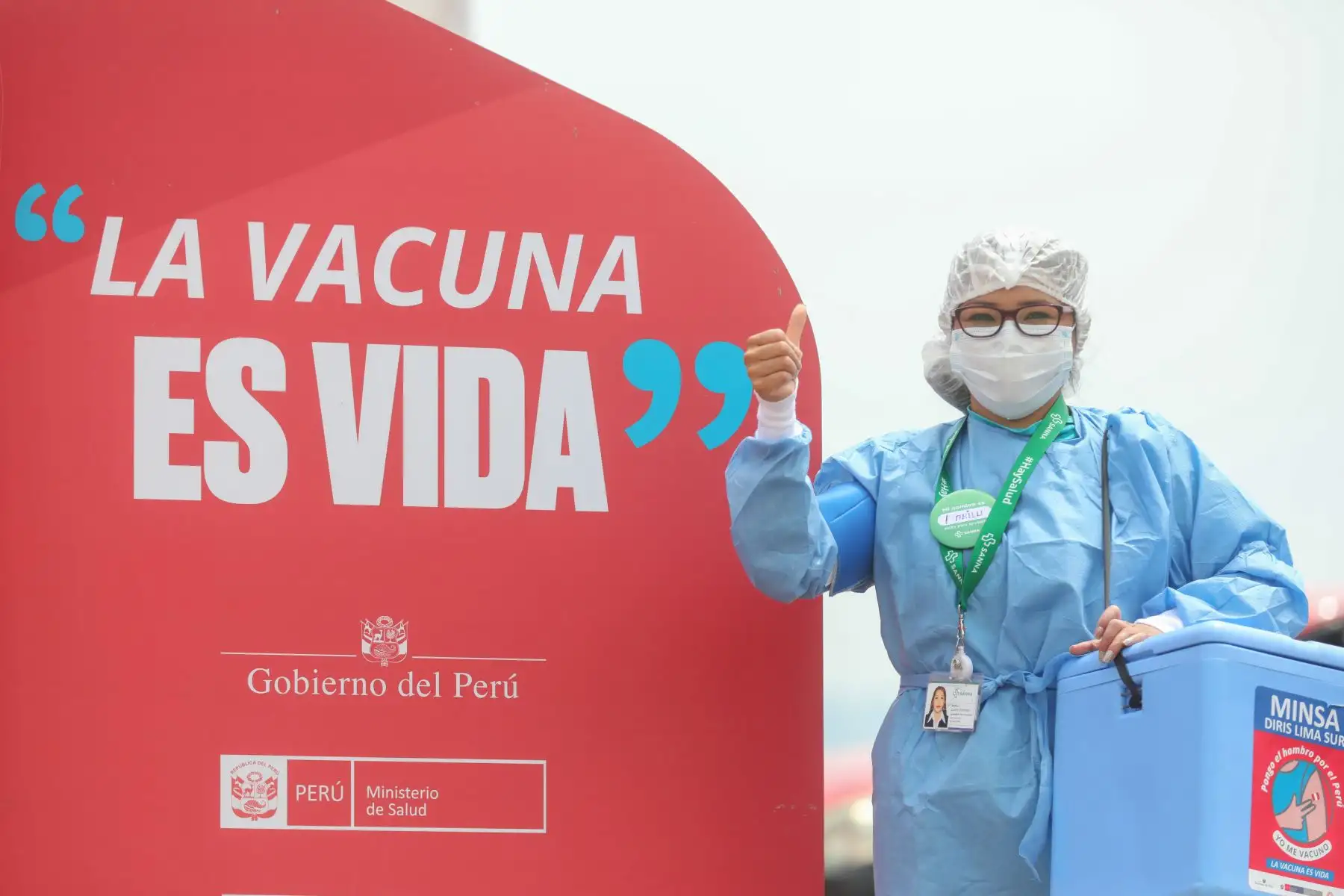 Se inició la campaña de vacunación para mayores de 34 años en el Centro de vacunación peatonal Estadio Luis Gálvez Chipoco, VacunaCar y vacuna activa Playa Agua Dulce.

Foto: ANDINA/Andrés Valle