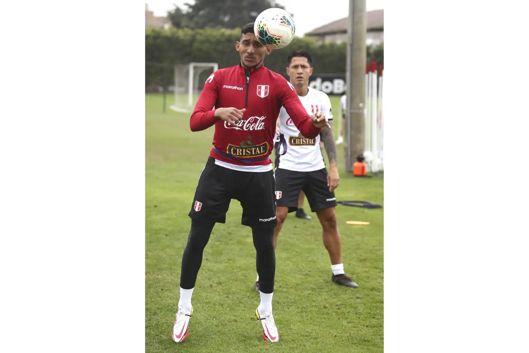 Christofer Gonzáles de la Selección peruana realizan sus entrenamientos en la Videna para enfrentar a Uruguay este jueves por las Eliminatorias Qatar 2022. Foto: PFP